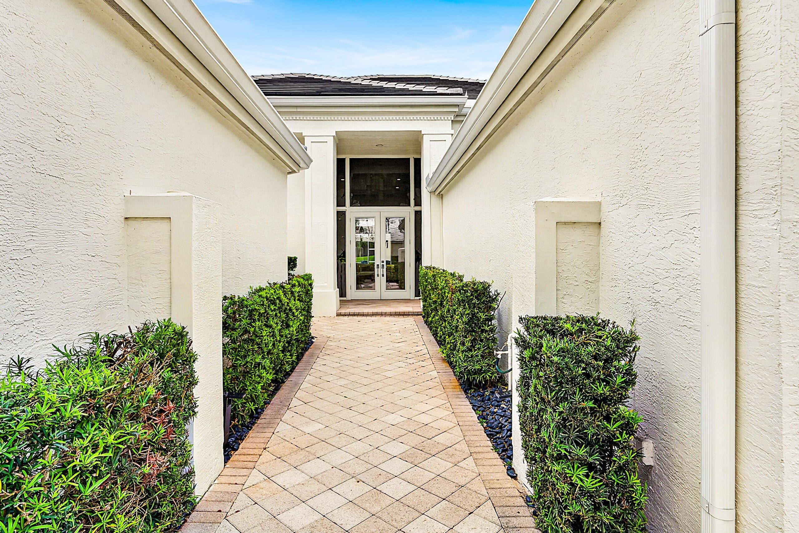 1128 Crystal Drive, Palm Beach Gardens, FL 33418, Palm Beach Gardens - Photo 3