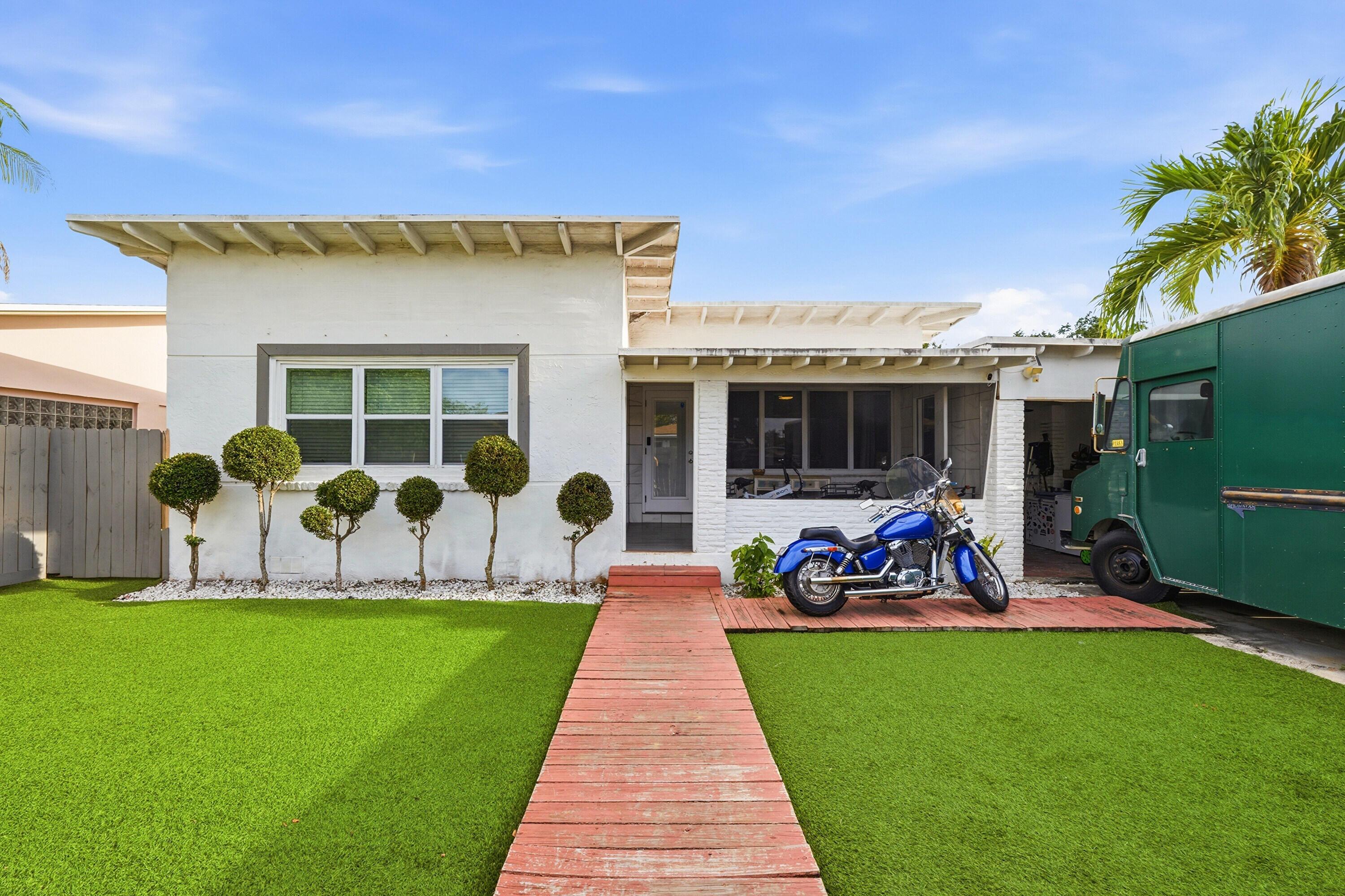 516 SW 15th Street 1-1, Fort Lauderdale, FL 33315, Fort Lauderdale - Photo 2
