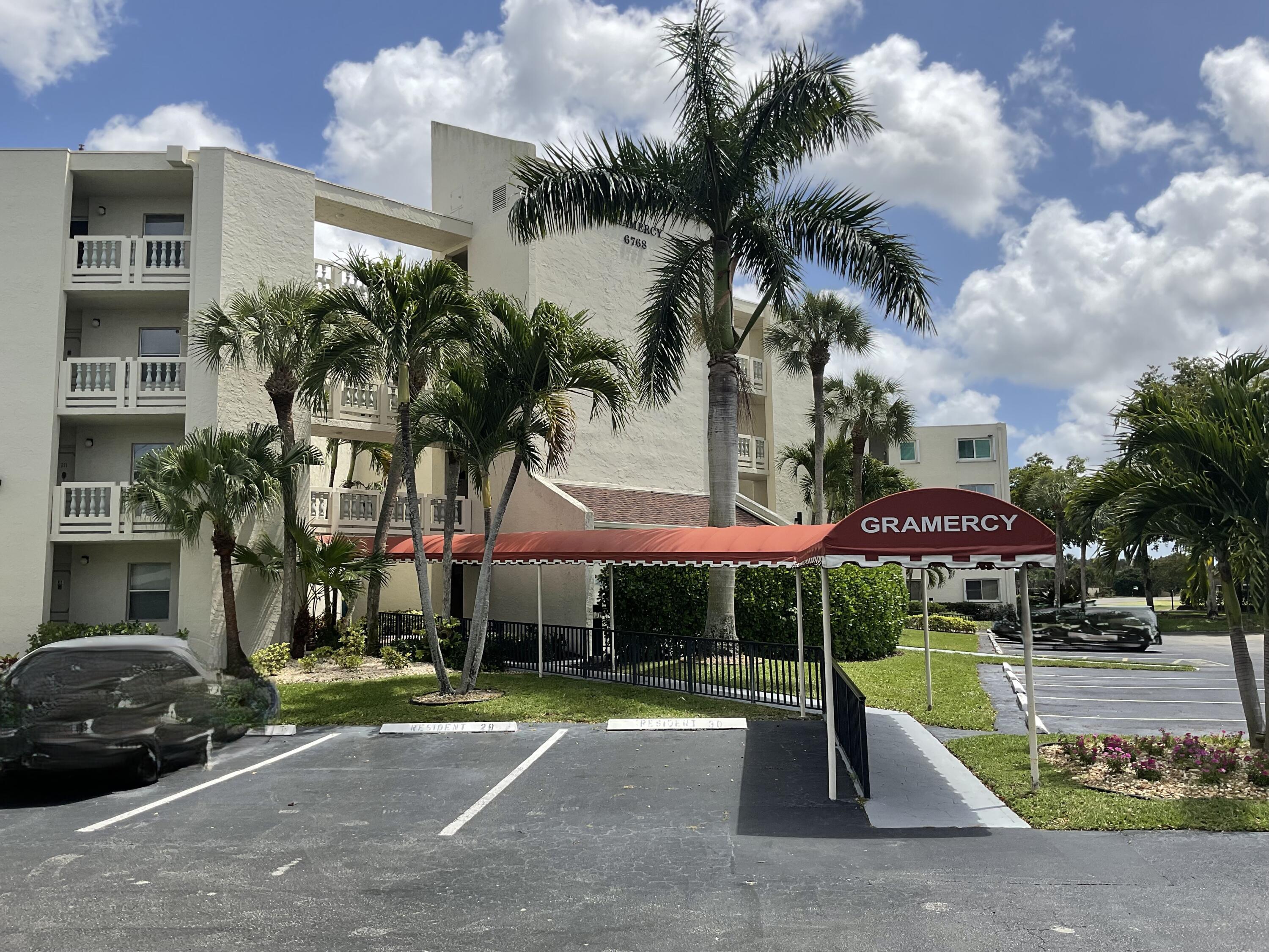6768 N 10th Ave N 209, Lake Worth, FL 33467, Lake Worth - Photo 2