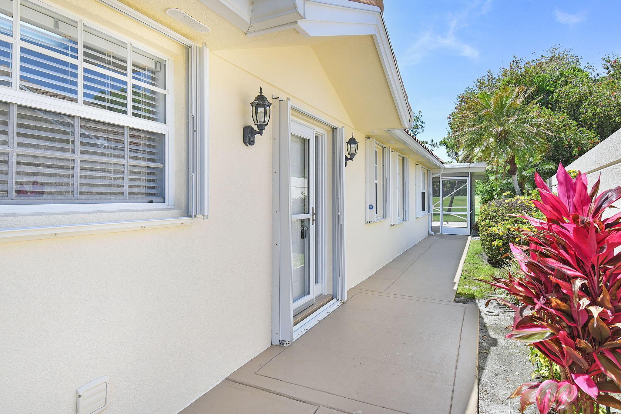 7767 SE Spicewood Circle, Hobe Sound, FL 33455, Hobe Sound - Photo 2