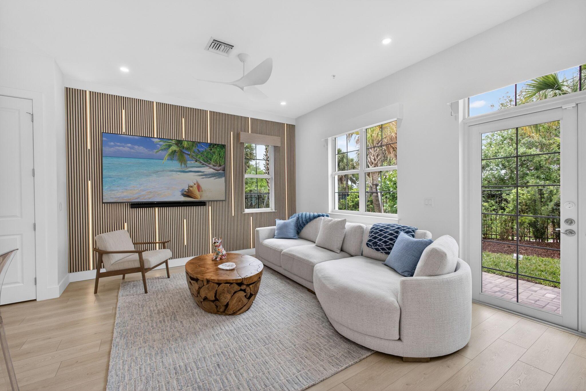 130 Water Pointe Place 7, Jupiter, FL 33477, Jupiter - Photo 4