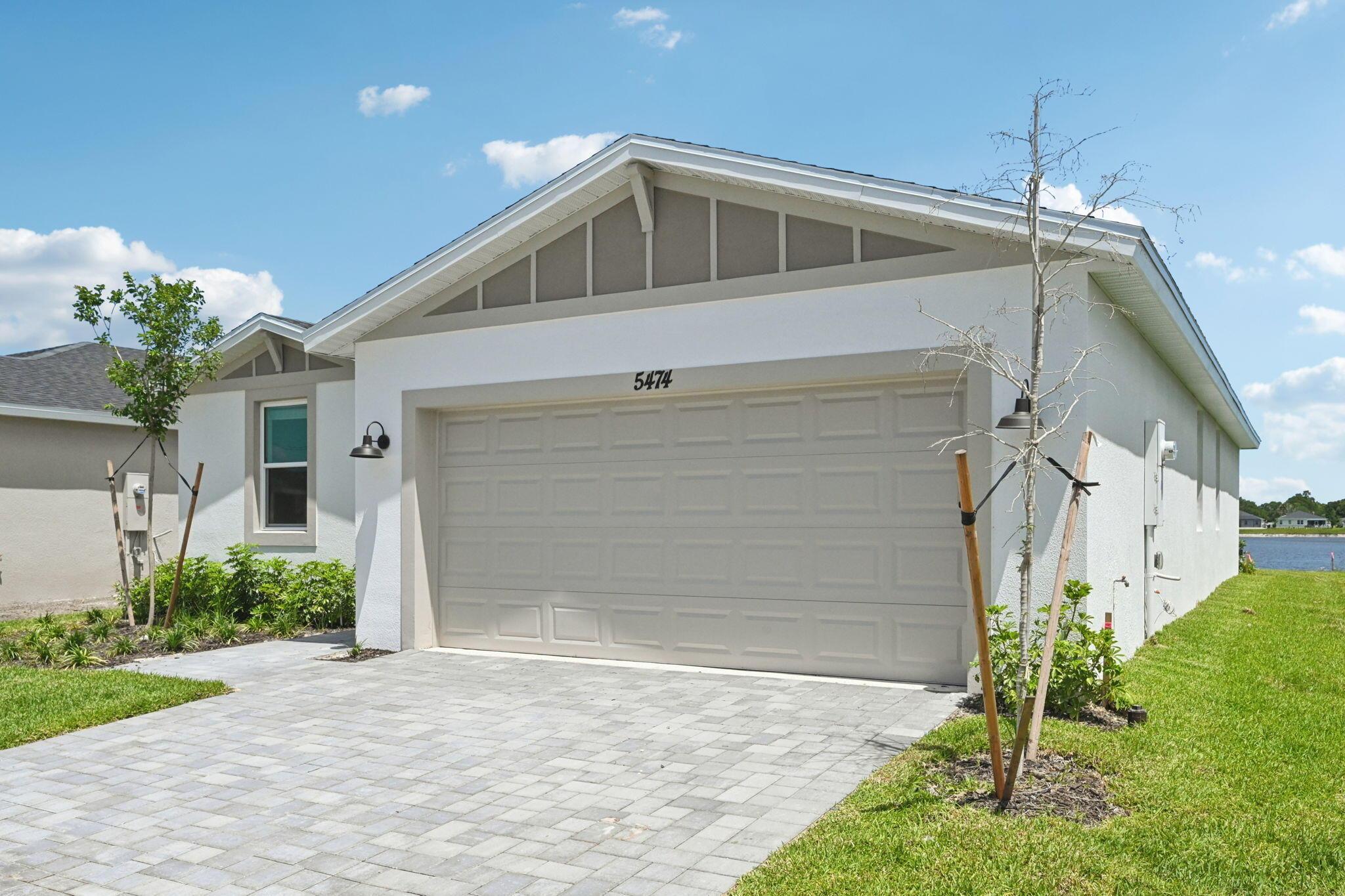 5474 Hampton Park Circle, Vero Beach, FL 32966, Vero Beach - Photo 2