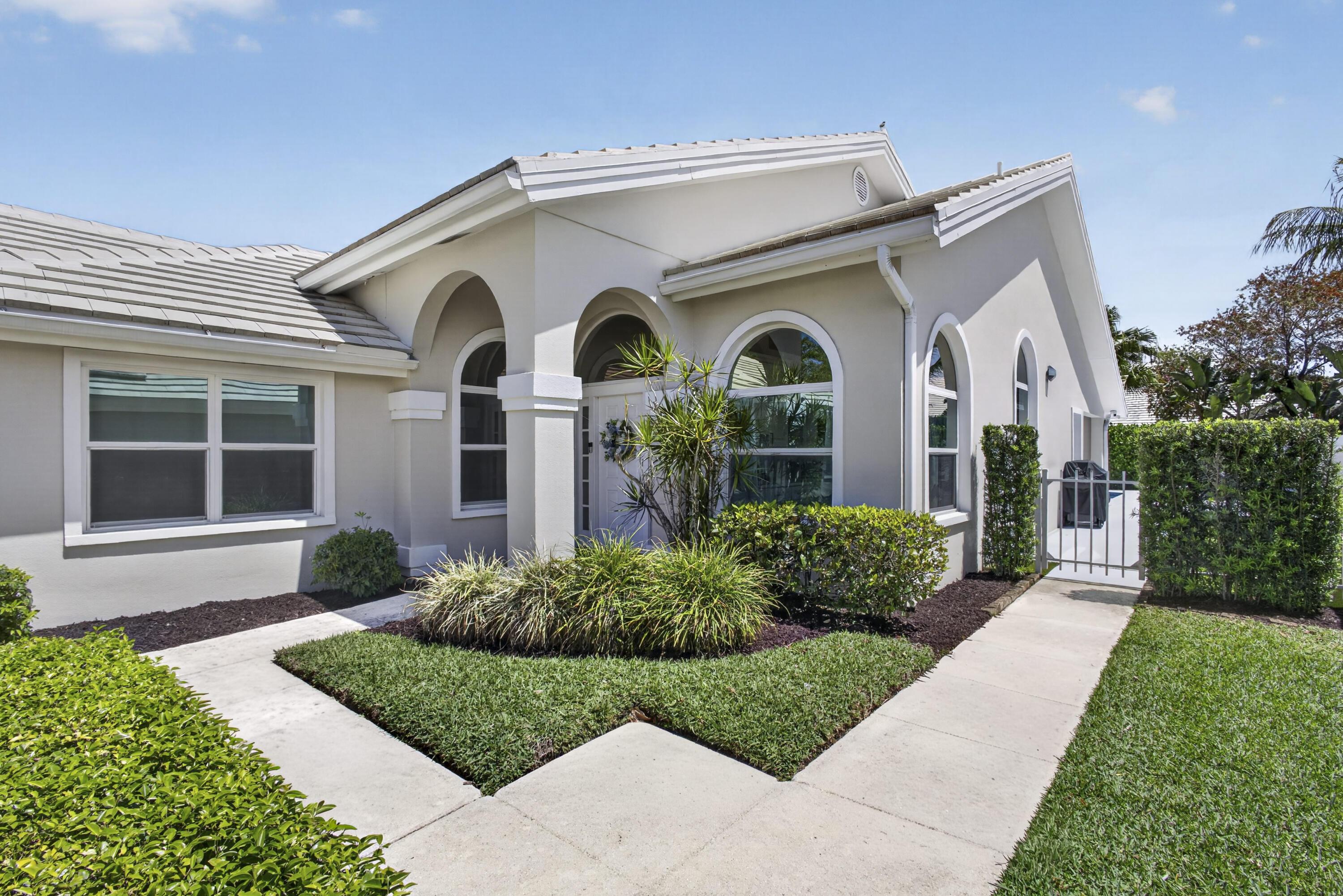 2760 White Wing Lane, West Palm Beach, FL 33409, West Palm Beach - Photo 2