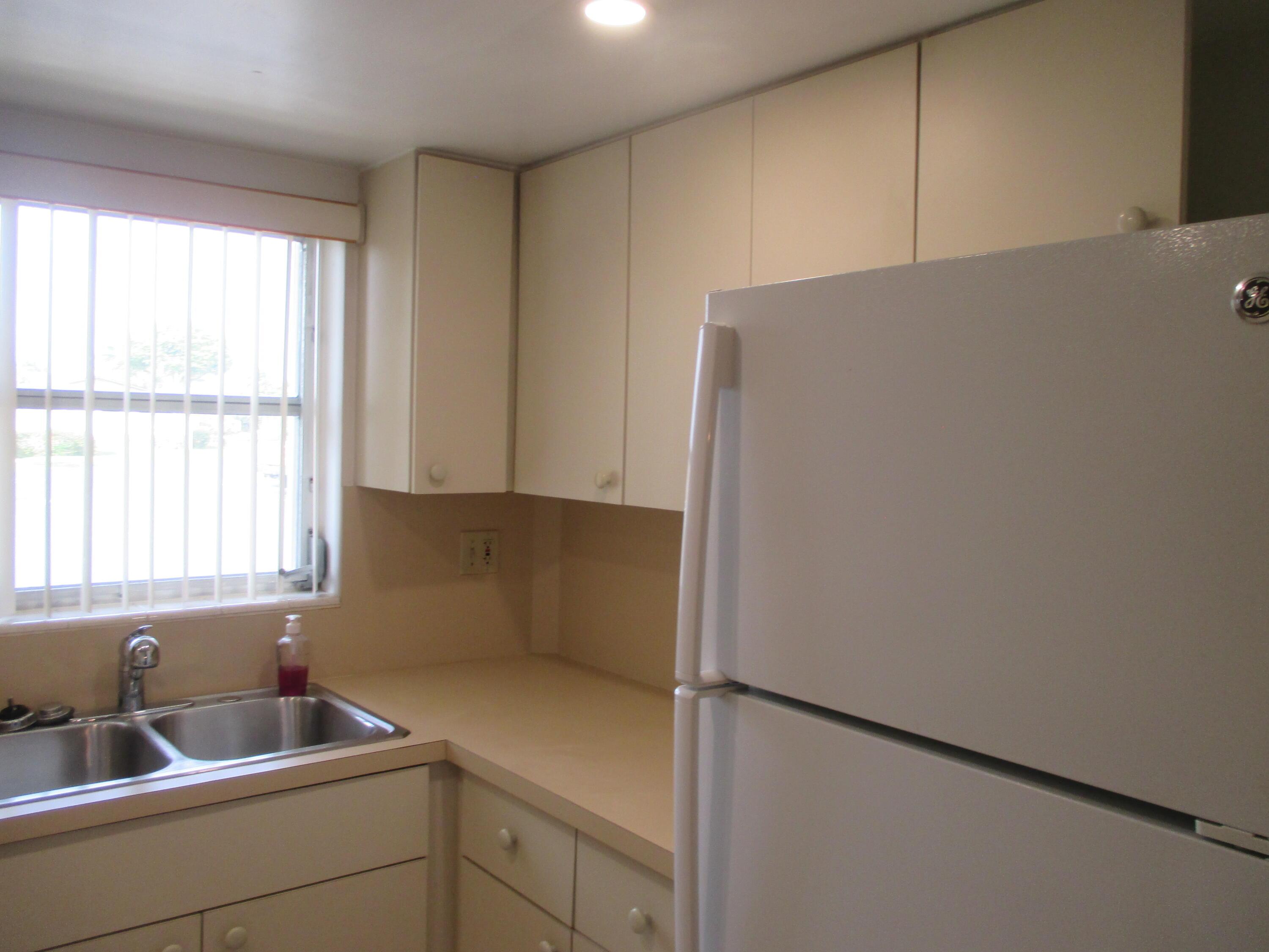 2951 Ashley Drive W D, West Palm Beach, FL 33415, West Palm Beach - Photo 4