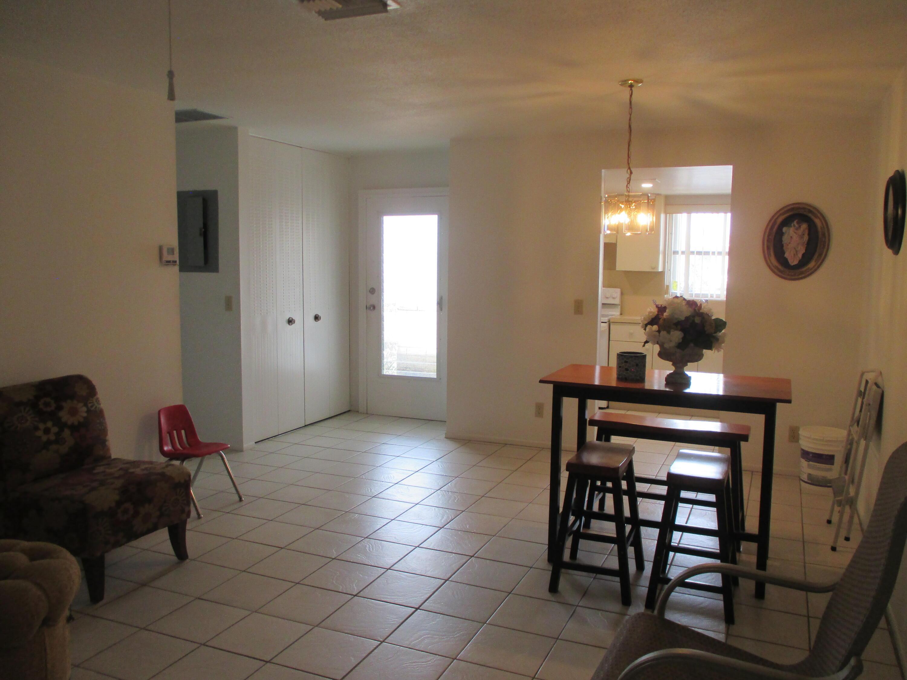 2951 Ashley Drive W D, West Palm Beach, FL 33415, West Palm Beach - Photo 5
