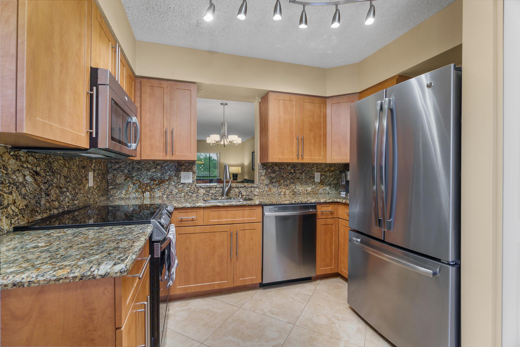 6515 Kensington Lane 201, Delray Beach, FL 33446, Delray Beach - Photo 4