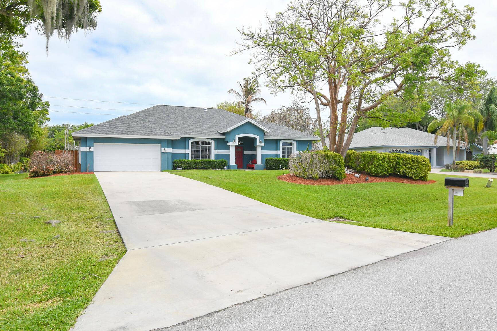 2263 NE Marlberry Lane, Jensen Beach, FL 34957, Jensen Beach - Photo 2