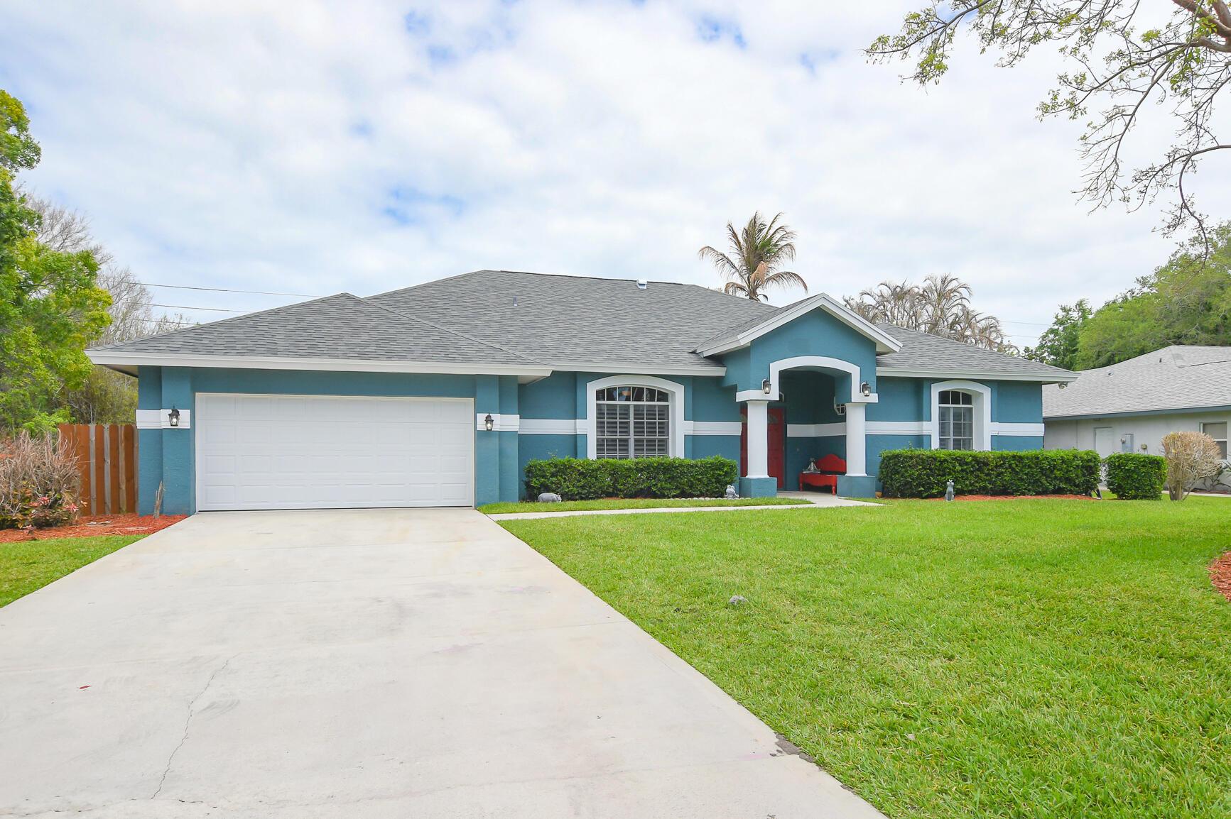 2263 NE Marlberry Lane, Jensen Beach, FL 34957, Jensen Beach - Photo 3