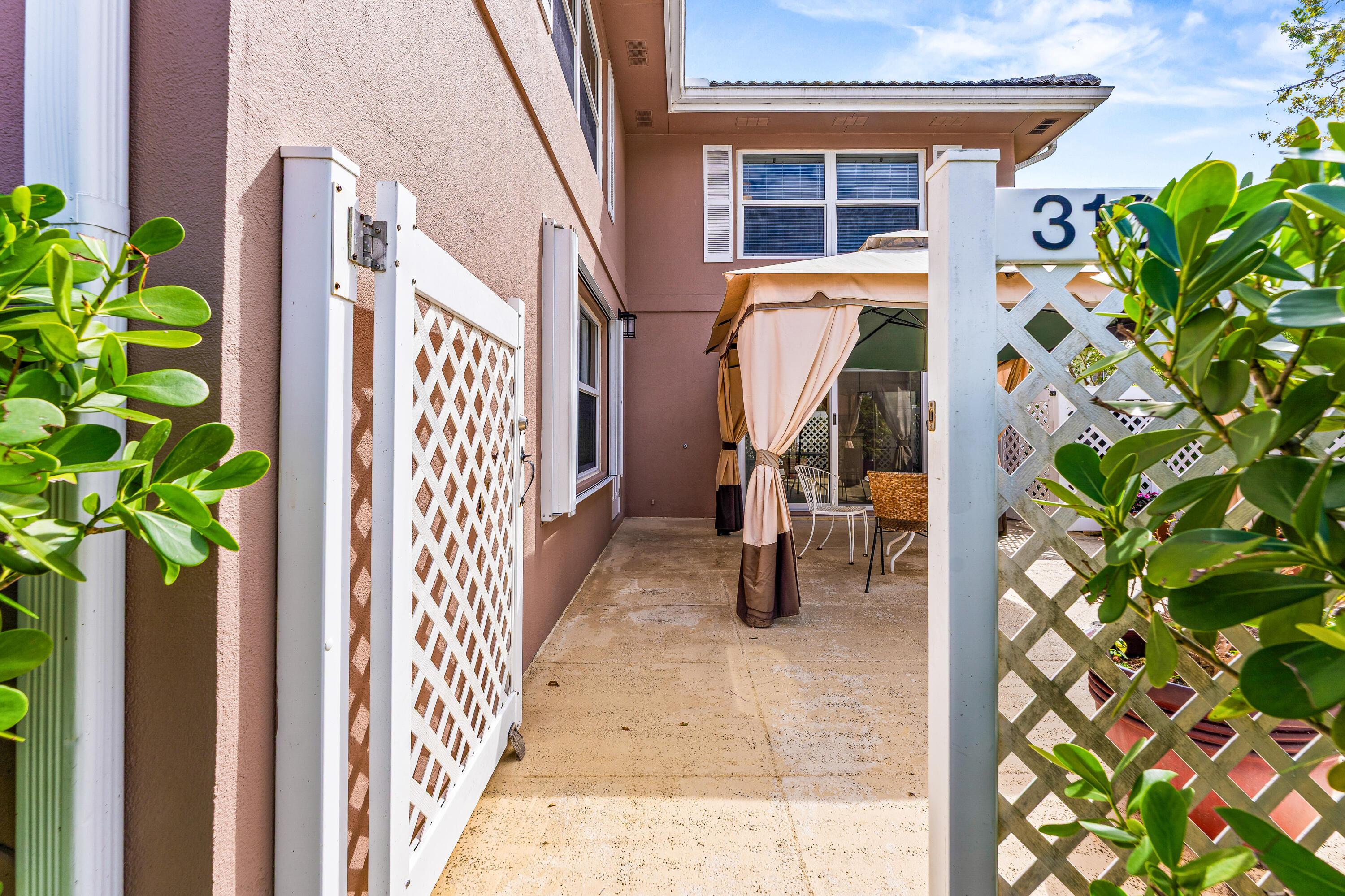 3136 Kingston Court, West Palm Beach, FL 33409, West Palm Beach - Photo 2