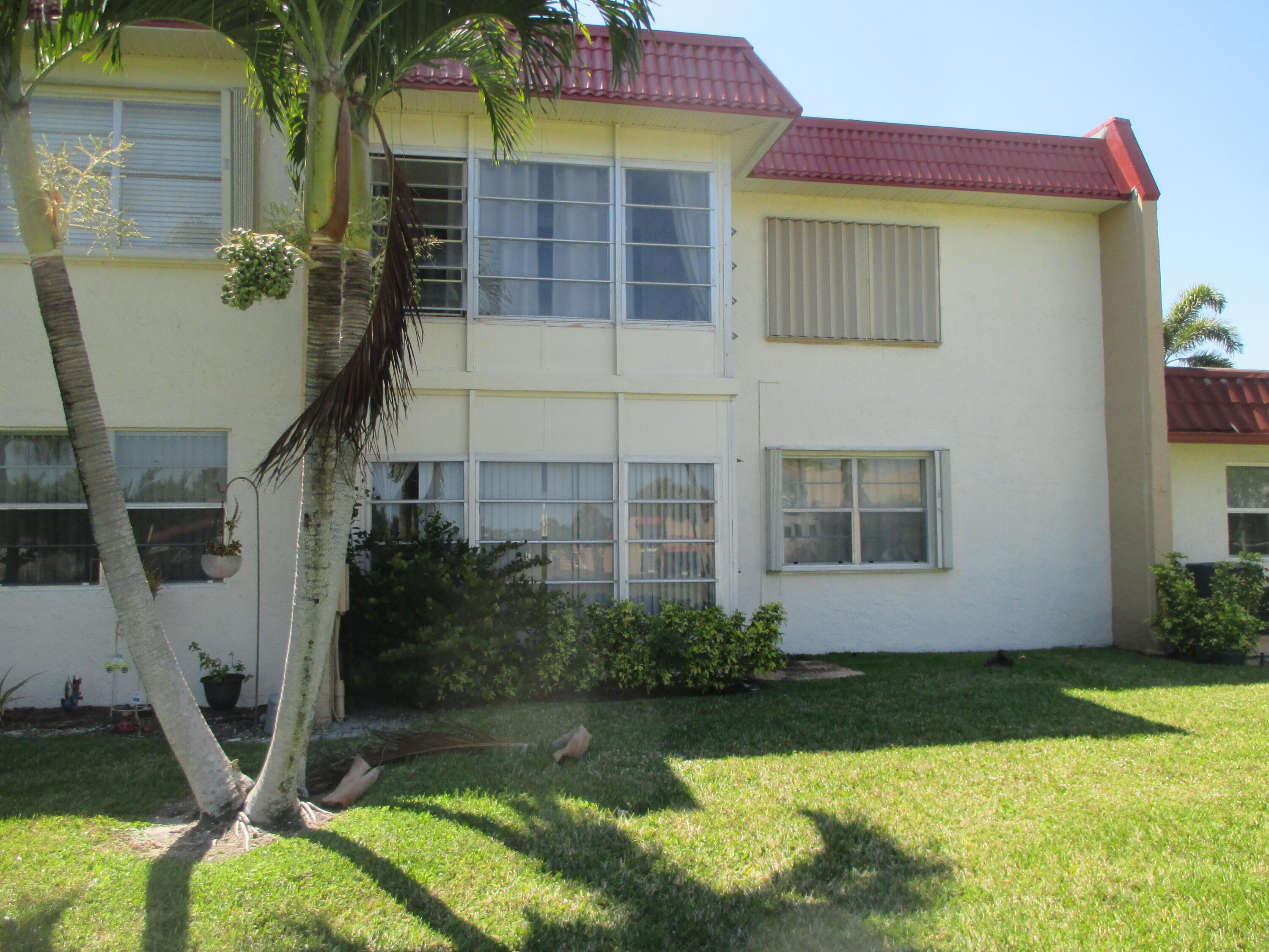 106 Lake Dora Drive, West Palm Beach, FL 33411, West Palm Beach - Photo 4