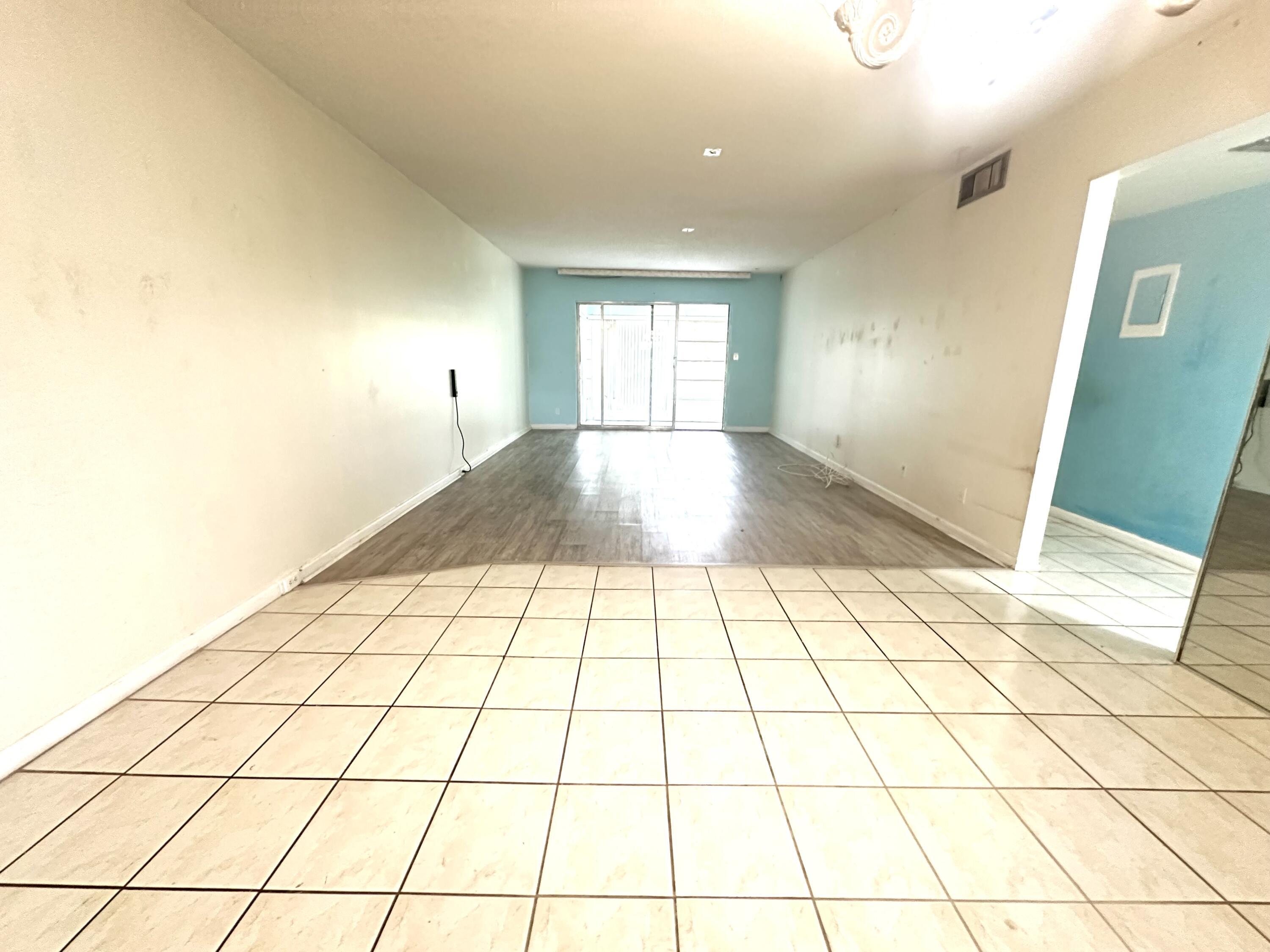 2005 Granada Drive K1, Coconut Creek, FL 33066, Coconut Creek - Photo 5
