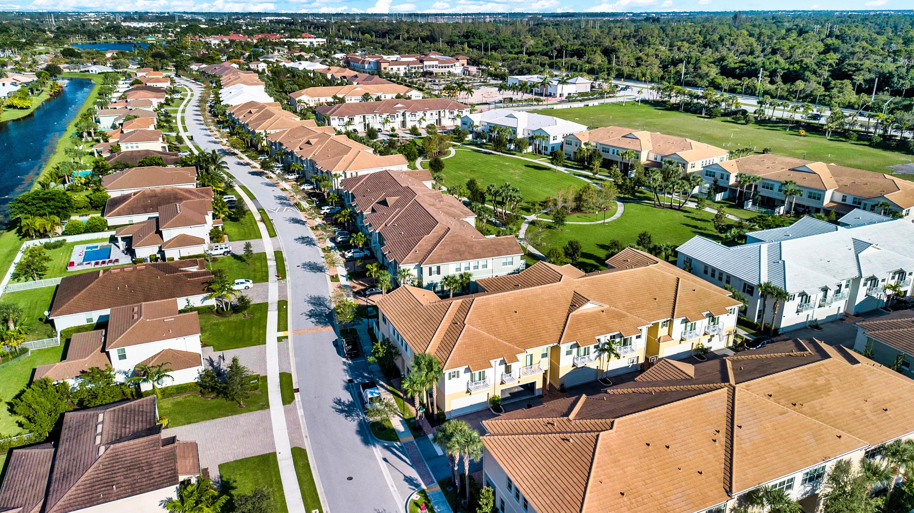 94 Palm Lane, Royal Palm Beach, FL 33411, Royal Palm Beach - Photo 4