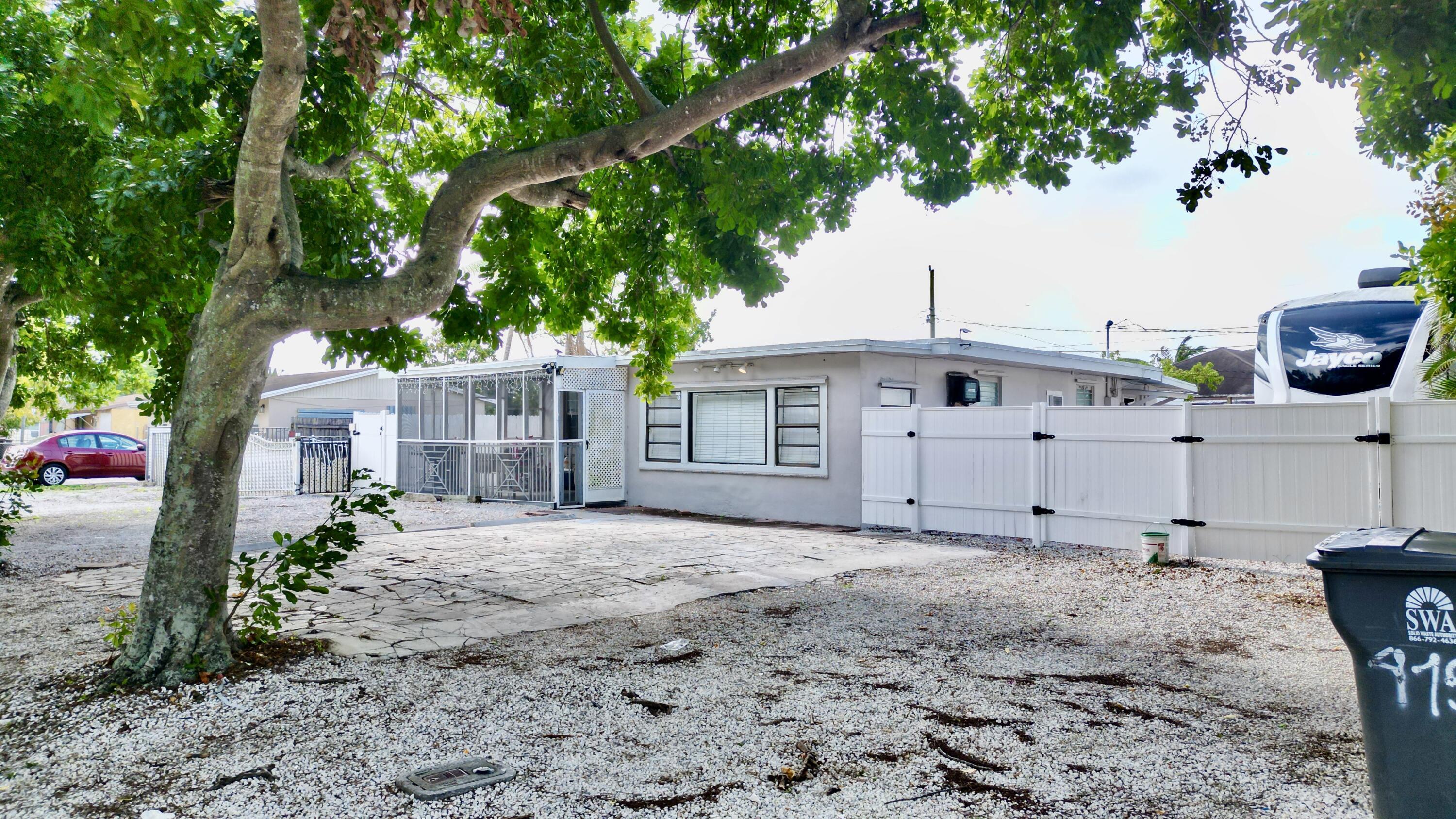 4158 Faith Street, West Palm Beach, FL 33406, West Palm Beach - Photo 4