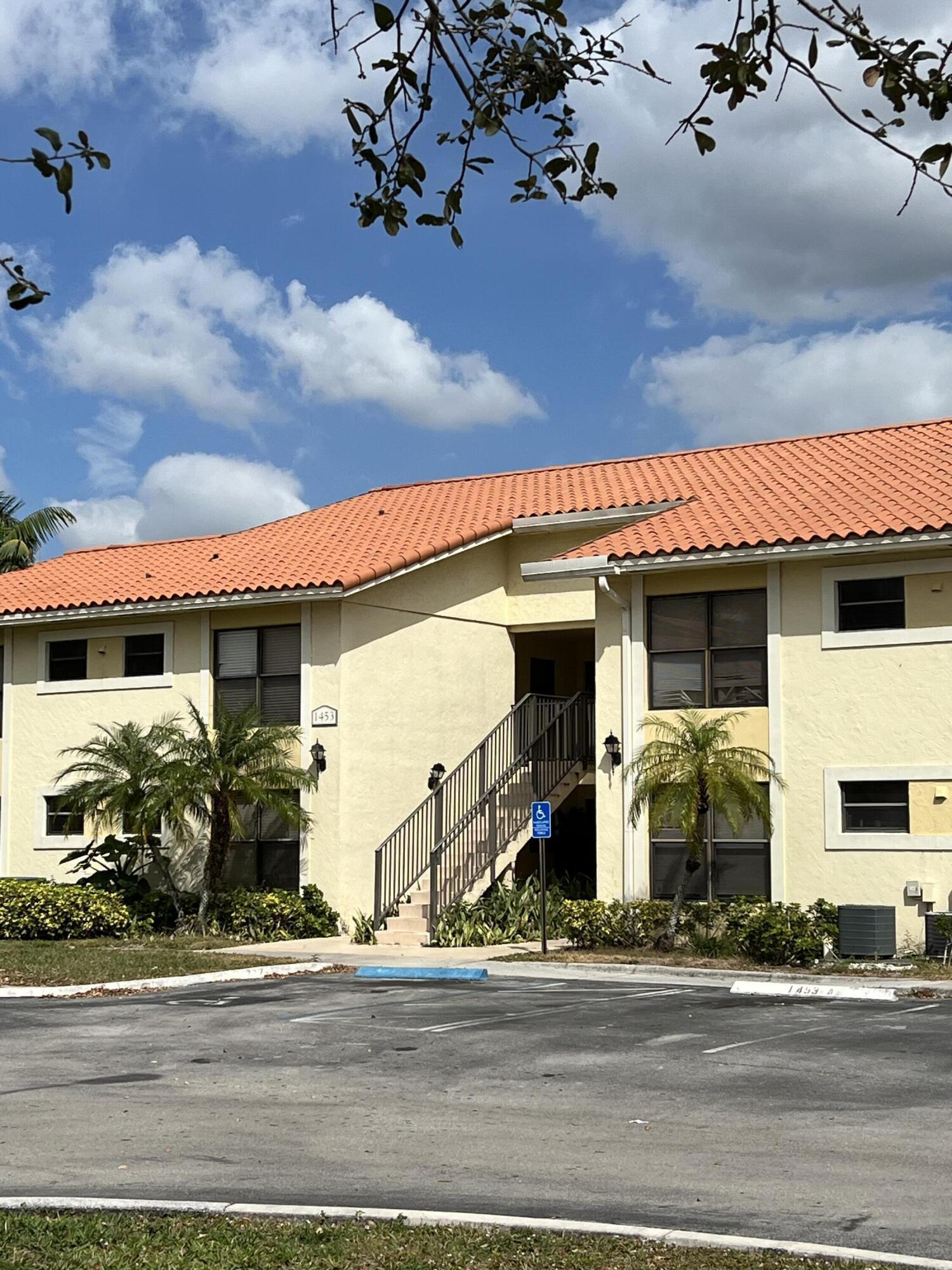 1453 Lake Crystal Drive B, West Palm Beach, FL 33411, West Palm Beach - Photo 5