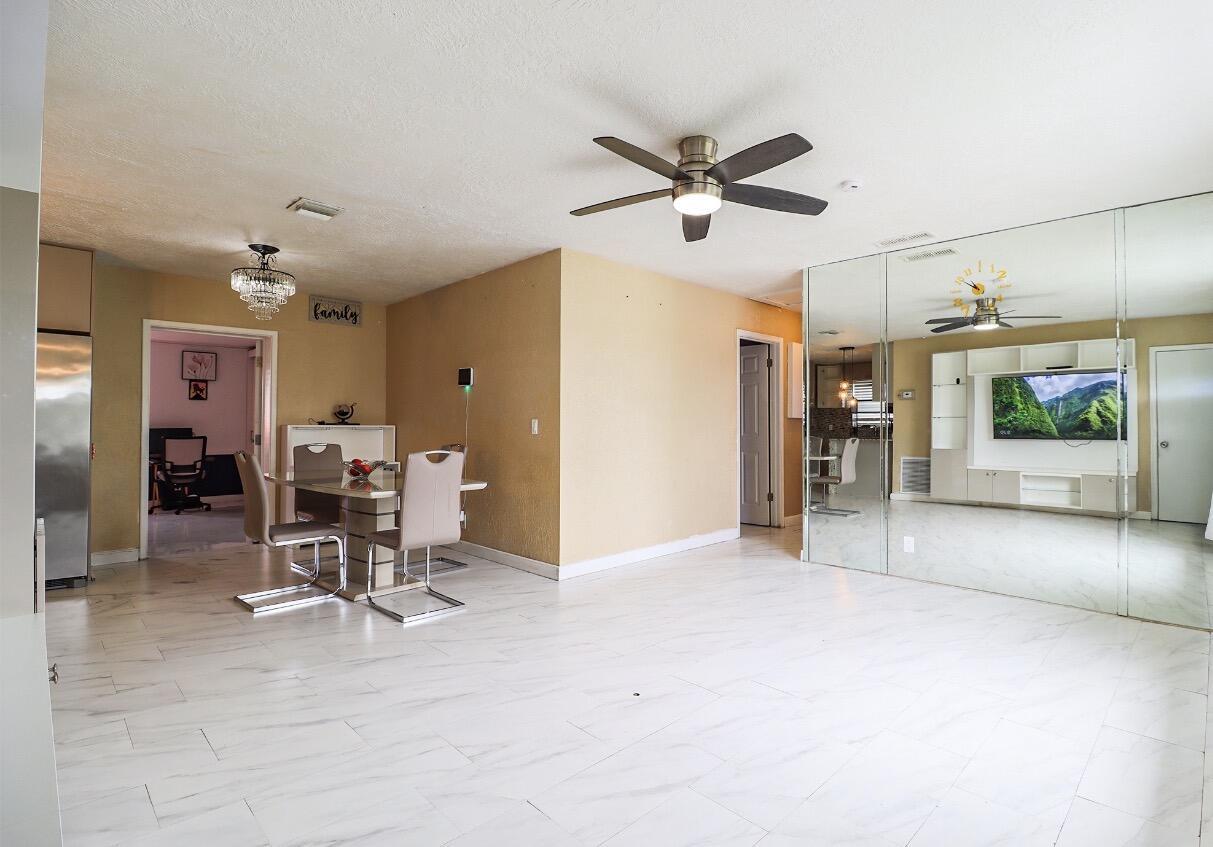 219 NE 6th Avenue, Boynton Beach, FL 33435, Boynton Beach - Photo 4