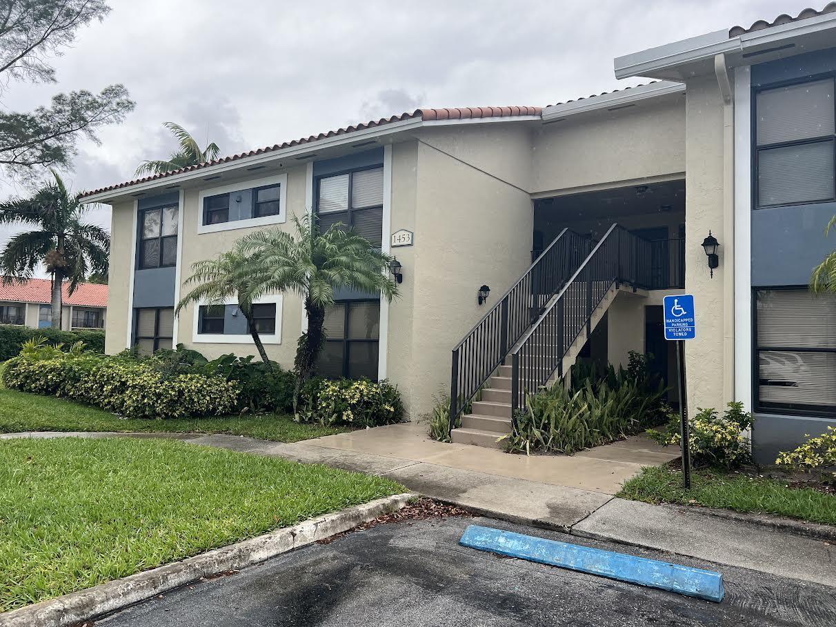 1453 Lake Crystal Drive B, West Palm Beach, FL 33411, West Palm Beach - Photo 3
