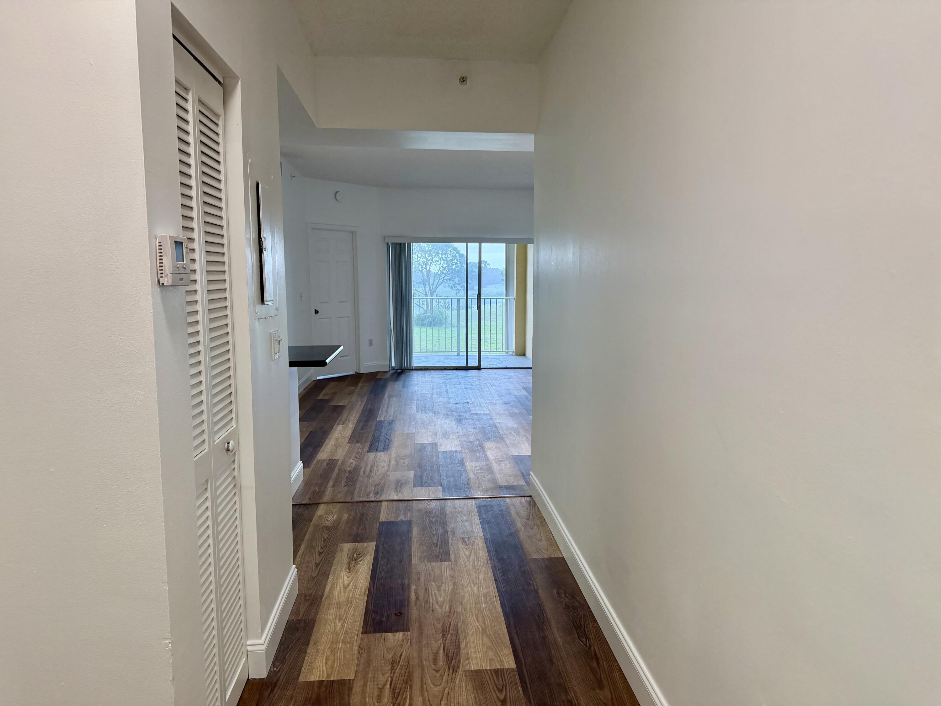 2080 Greenview Shores Boulevard 421, Wellington, FL 33414, Wellington - Photo 4