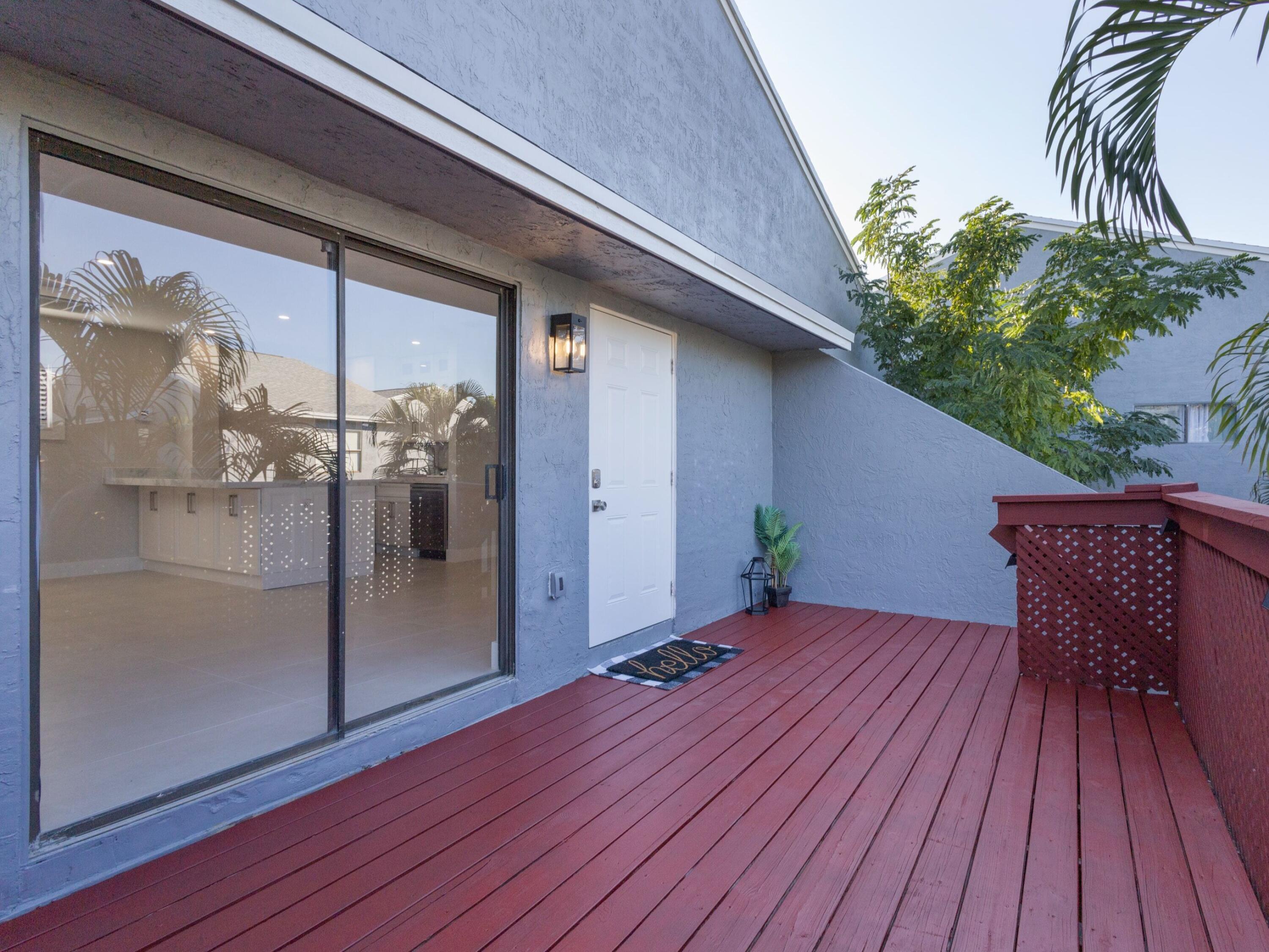 7 Crossings Circle, Boynton Beach, FL 33435, Boynton Beach - Photo 2