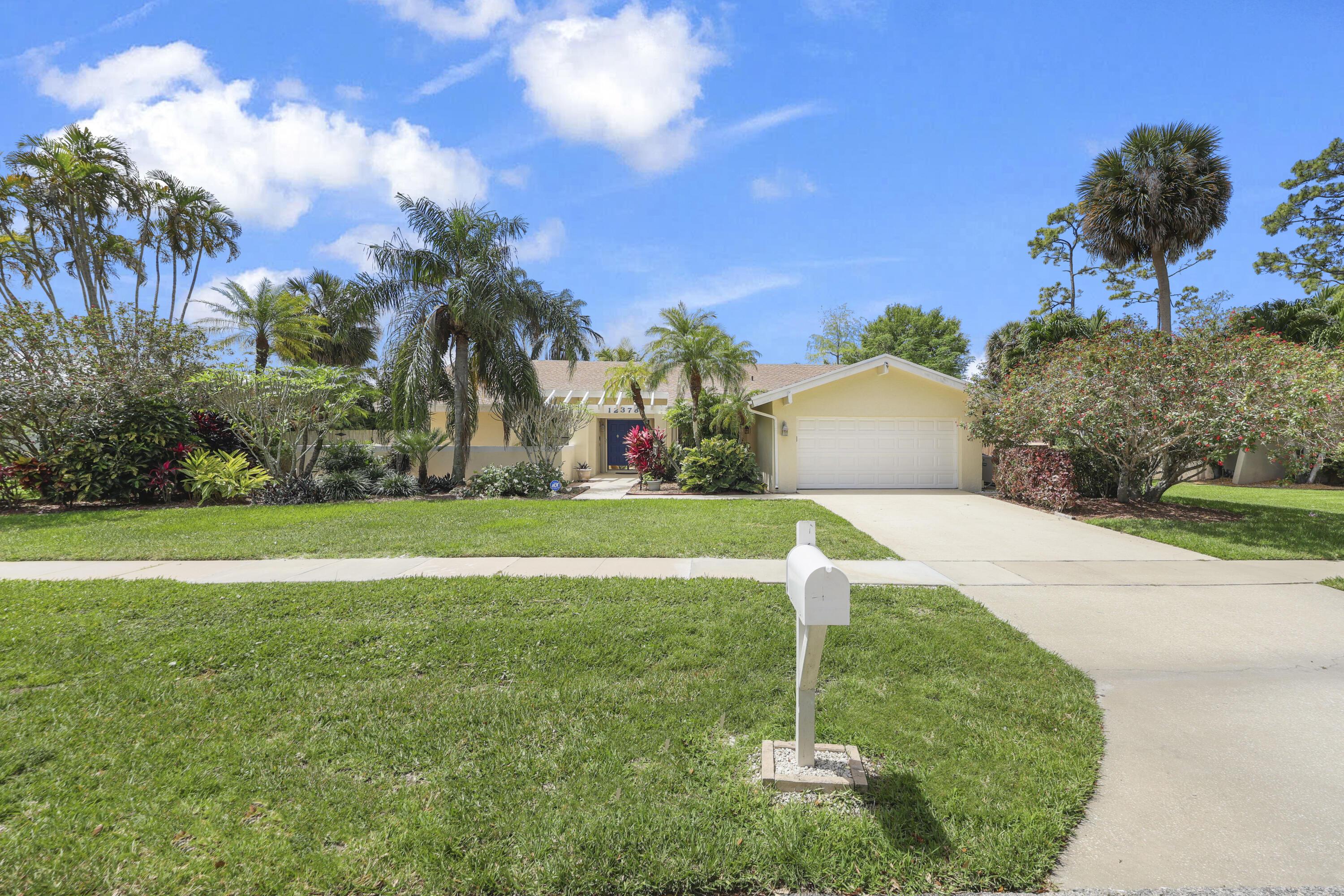 12378 Sawgrass Court, Wellington, FL 33414, Wellington