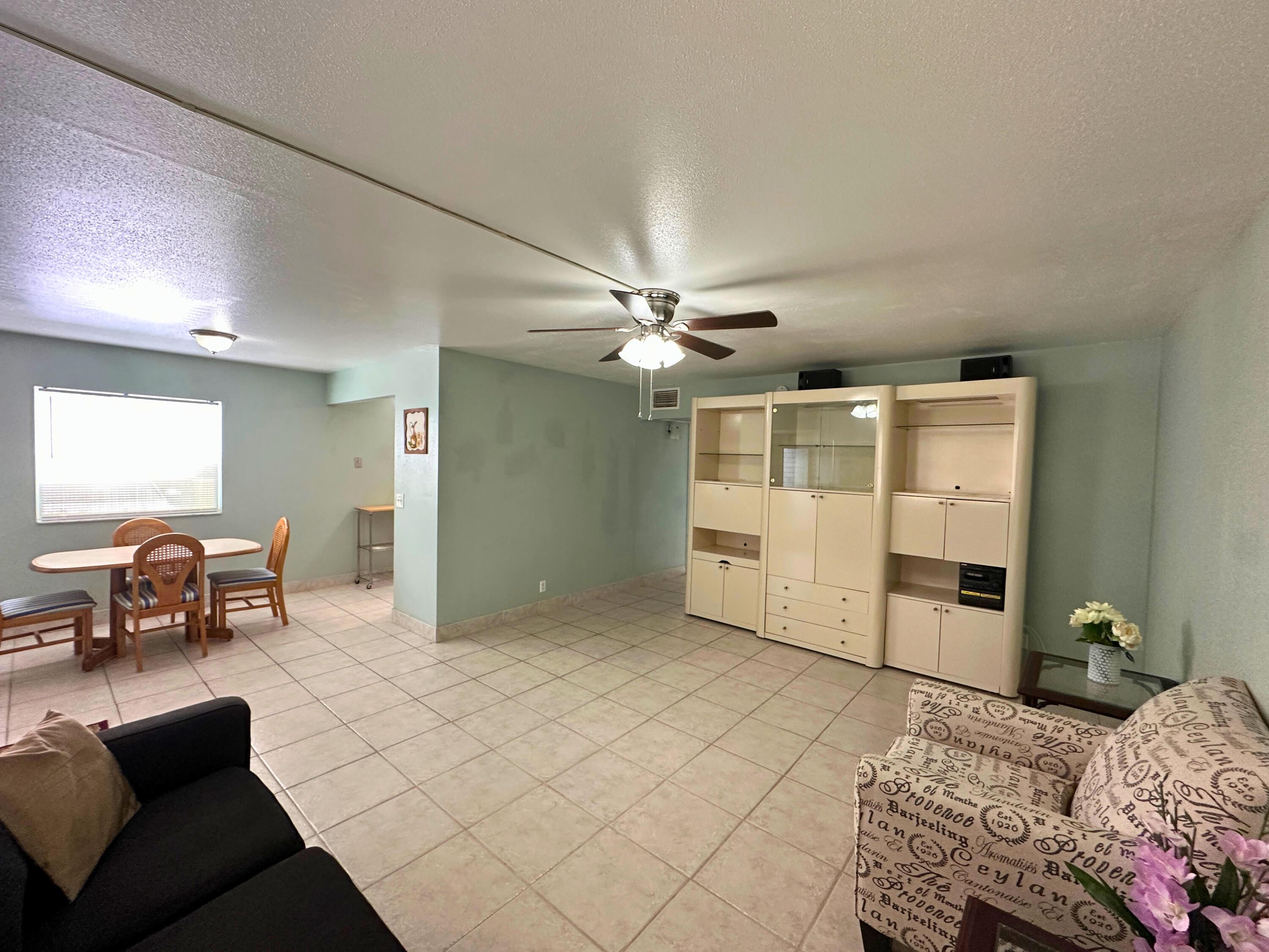337 Saxony H Way 337, Delray Beach, FL 33446, Delray Beach - Photo 3