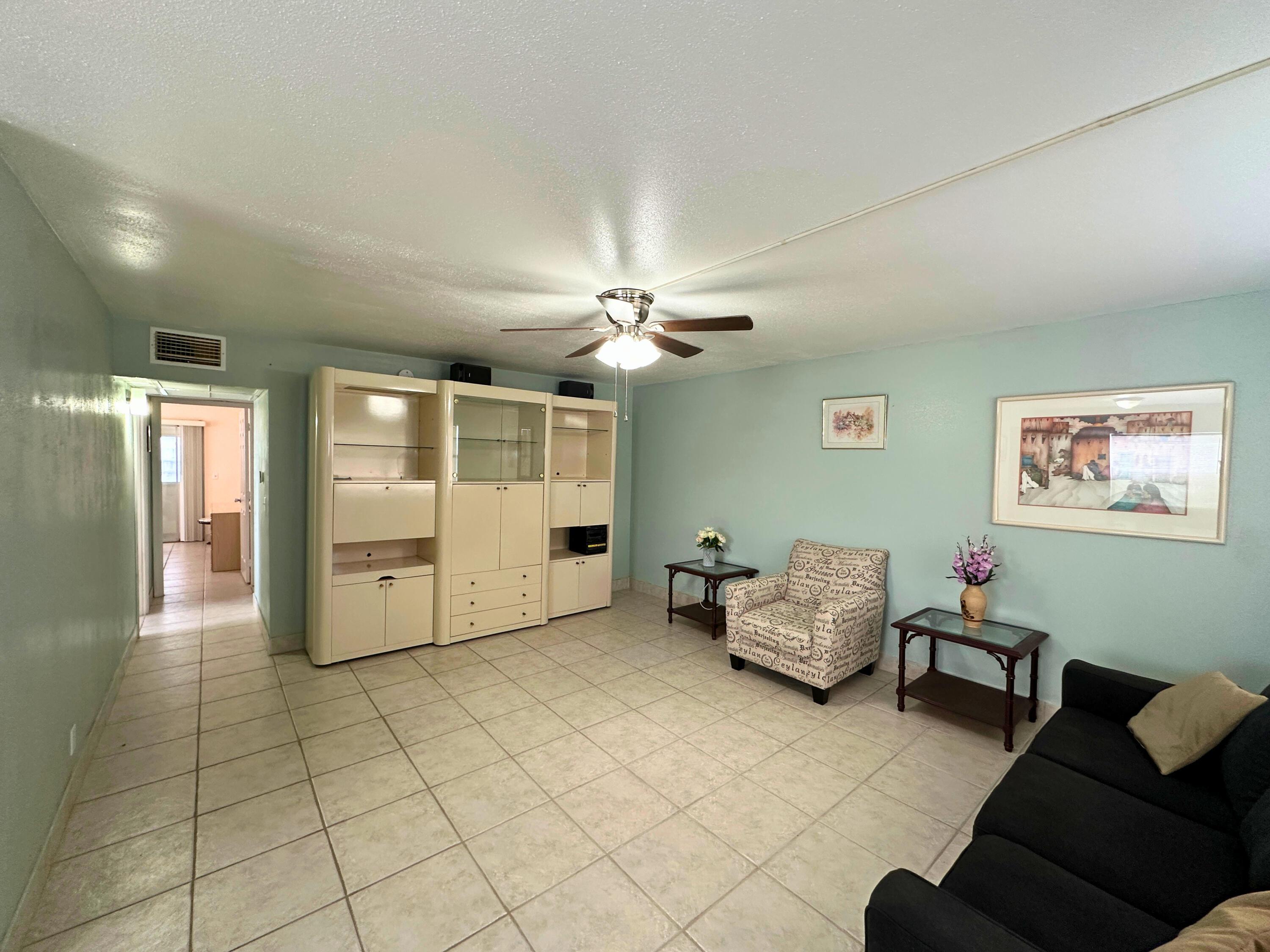 337 Saxony H Way 337, Delray Beach, FL 33446, Delray Beach - Photo 4