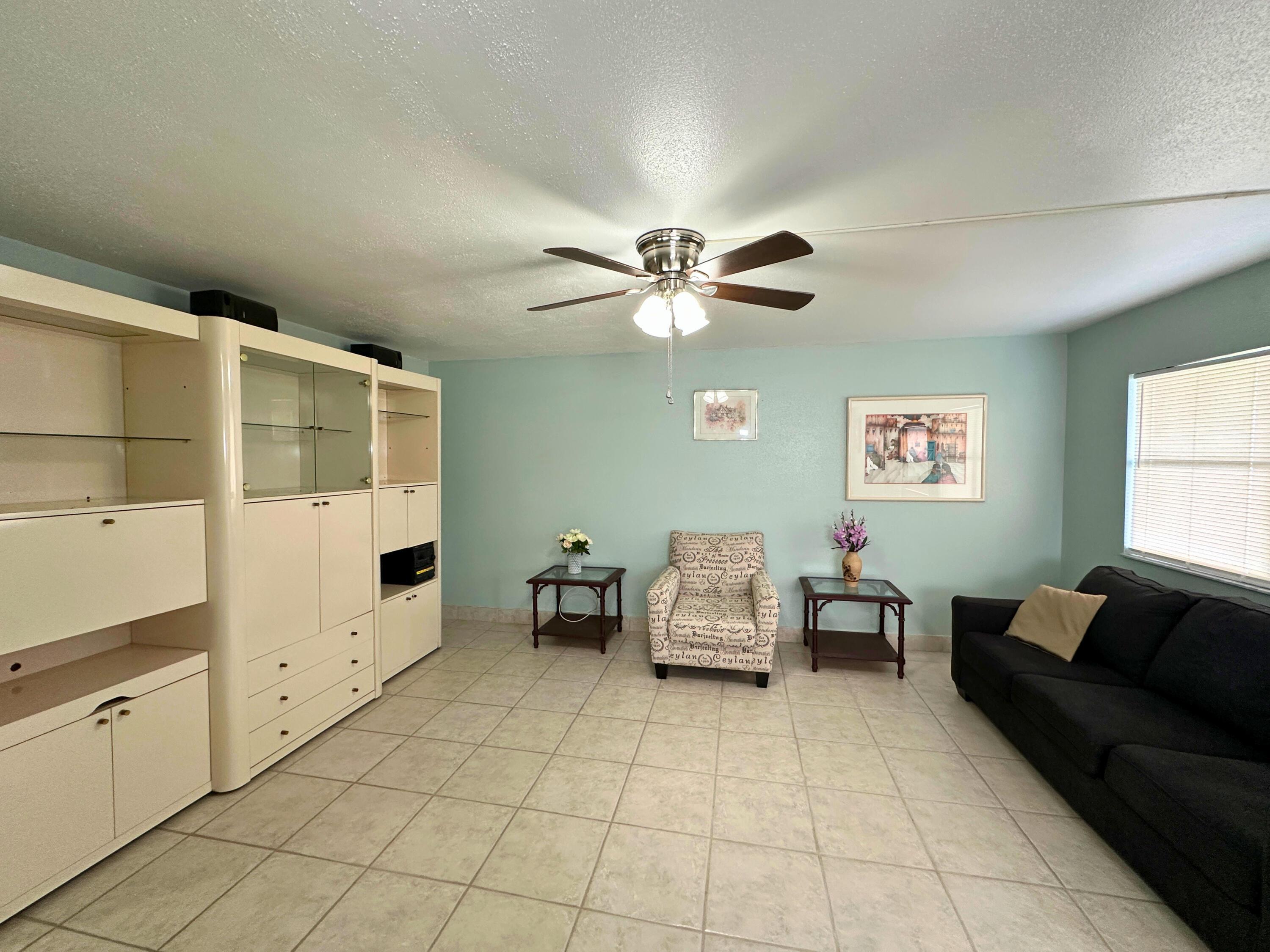 337 Saxony H Way 337, Delray Beach, FL 33446, Delray Beach - Photo 5