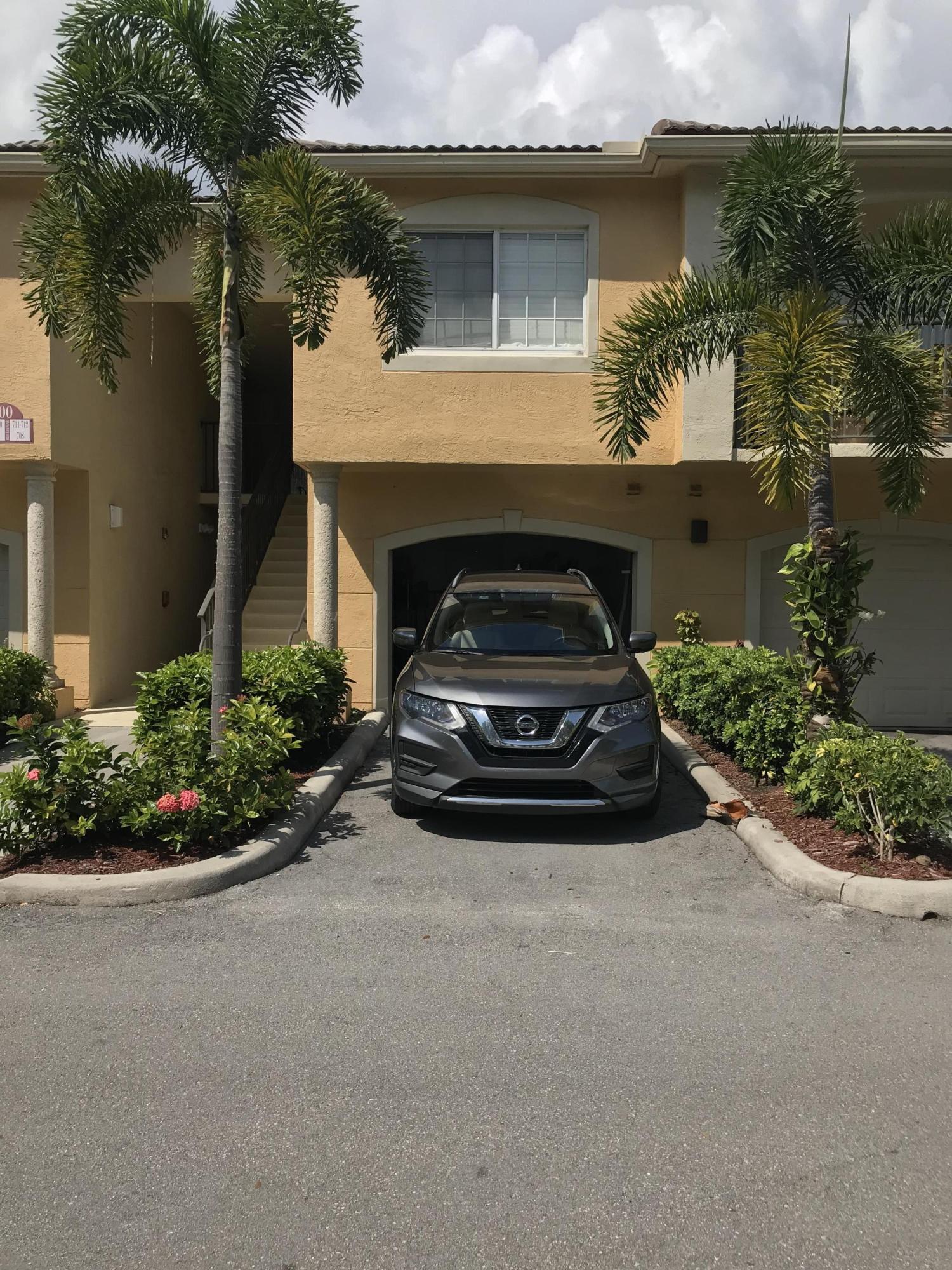 700 S Crestwood Ct Court S 708, Royal Palm Beach, FL 33411, Royal Palm Beach