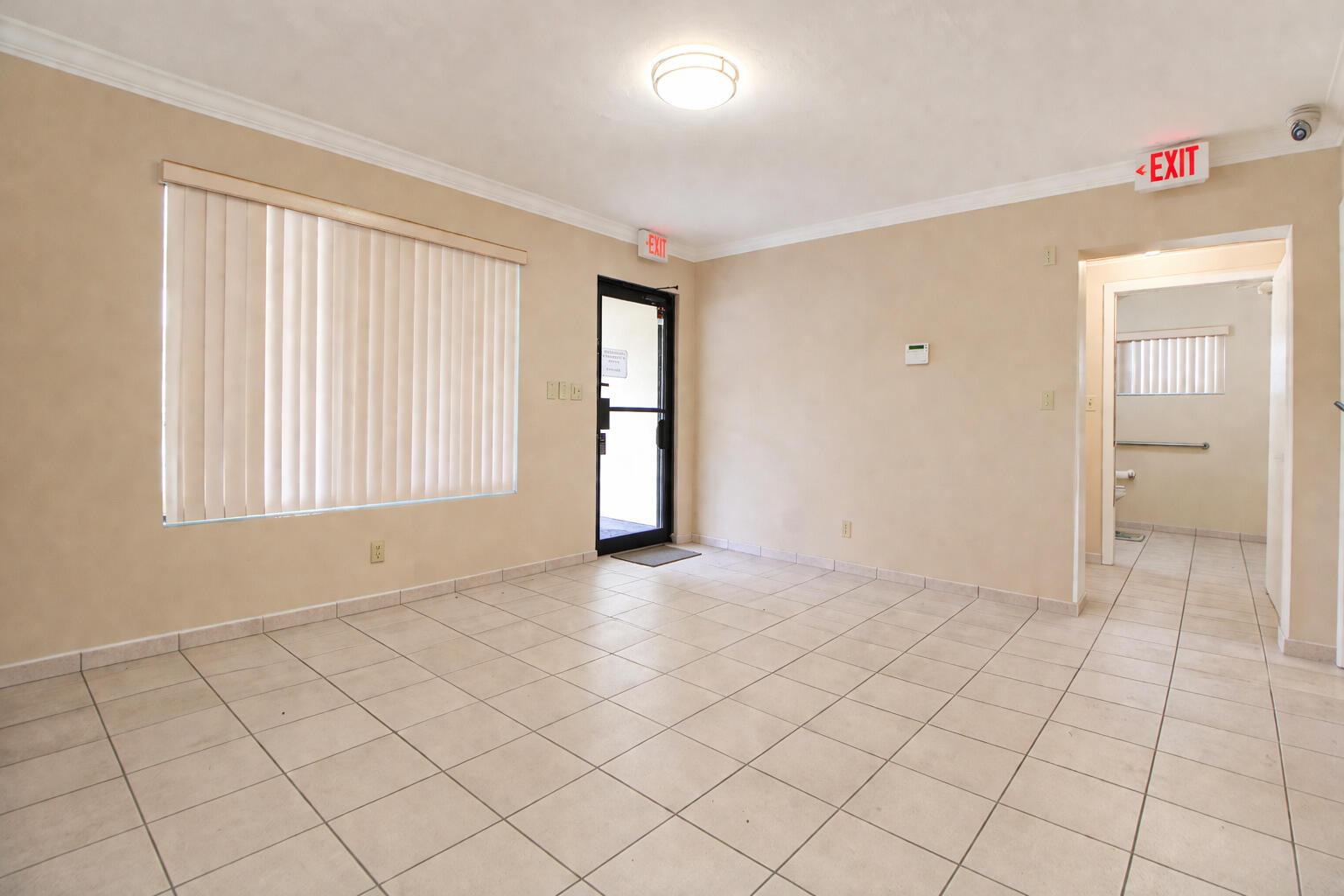 840 S State Road 7, Plantation, FL 33317, Plantation - Photo 3