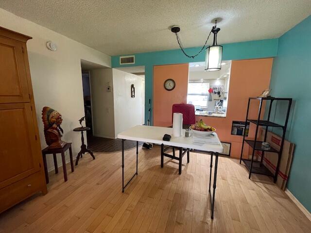 4602 Martinique Way F1, Coconut Creek, FL 33066, Coconut Creek - Photo 4