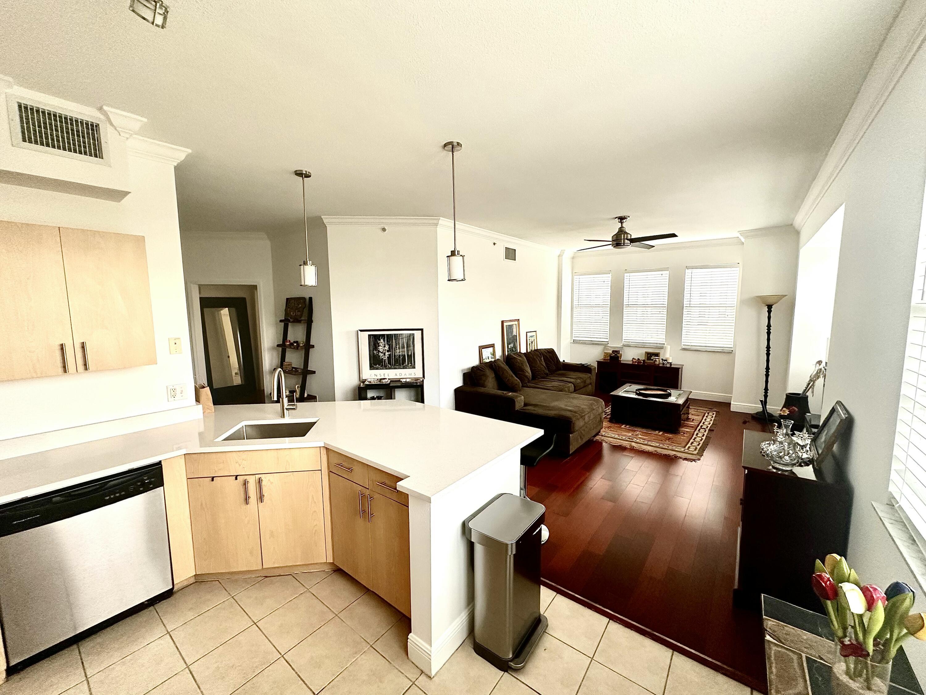 533 NE 3rd Avenue 527, Fort Lauderdale, FL 33301, Fort Lauderdale - Photo 2