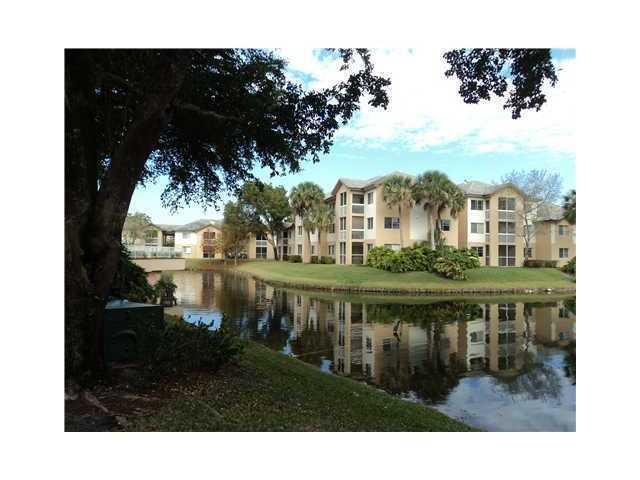 9901 Westview Drive 314, Coral Springs, FL 33076, Coral Springs - Photo 2