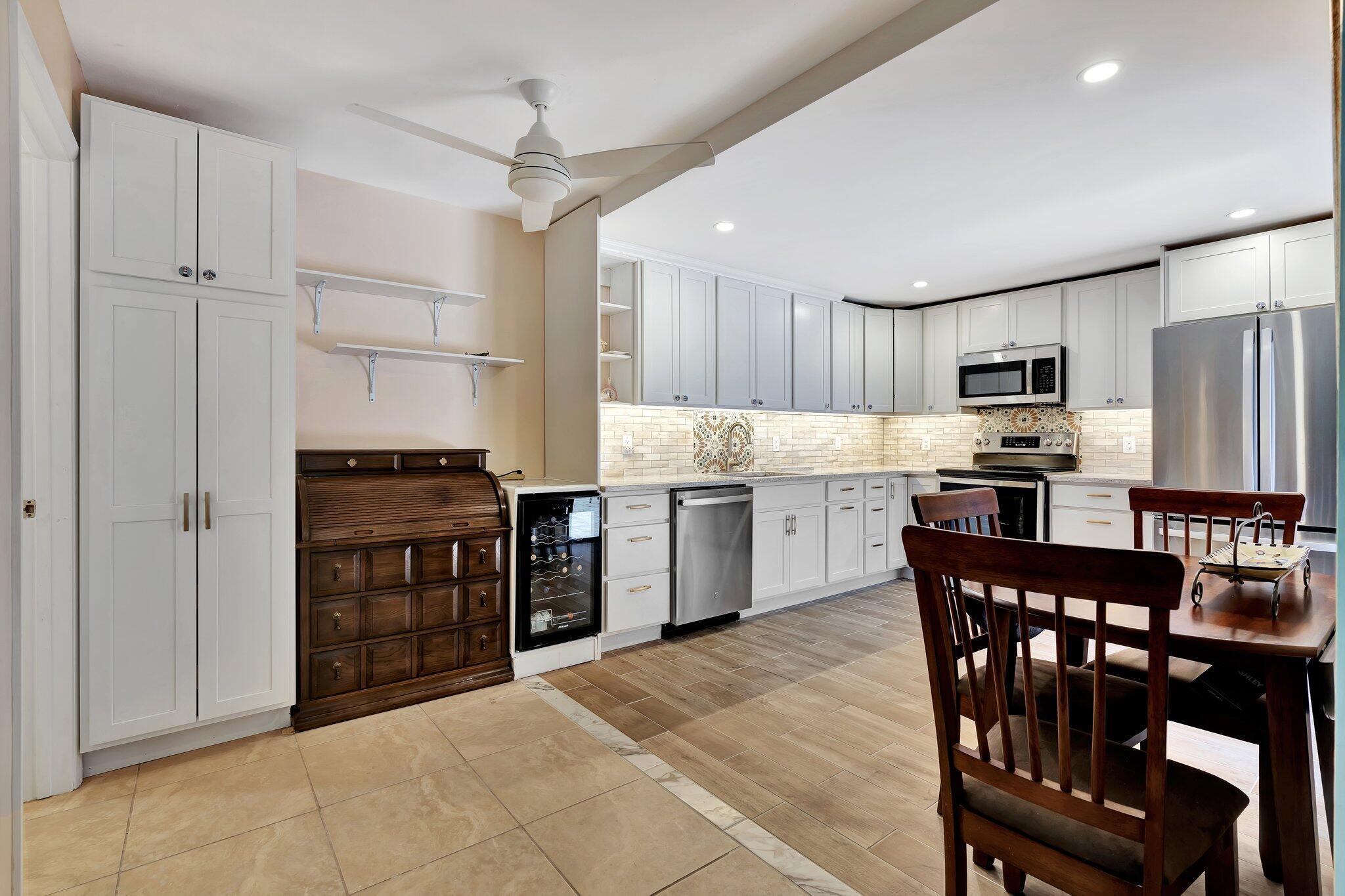 3016 30th Court, Jupiter, FL 33477, Jupiter - Photo 2