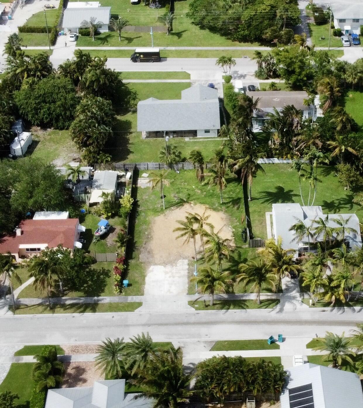 647 NE 9th Avenue, Boynton Beach, FL 33435, Boynton Beach - Photo 3