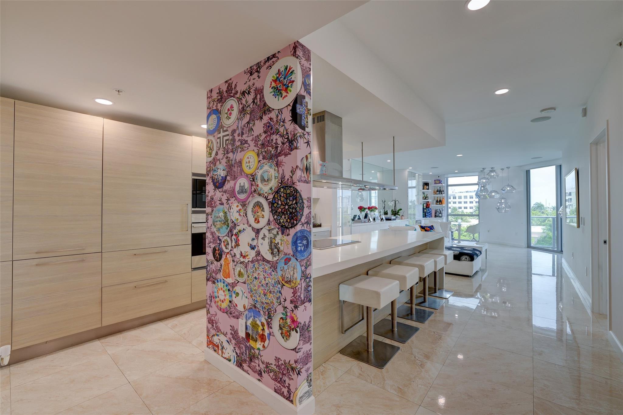 17301 Biscayne Boulevard 406, North Miami Beach, FL 33160, North Miami Beach - Photo 2