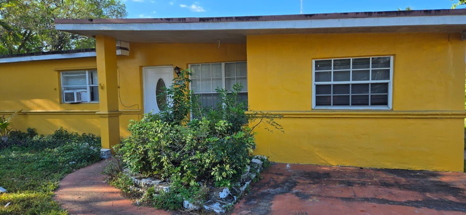 112 Newton Road, West Park, FL 33023, West Park - Photo 2