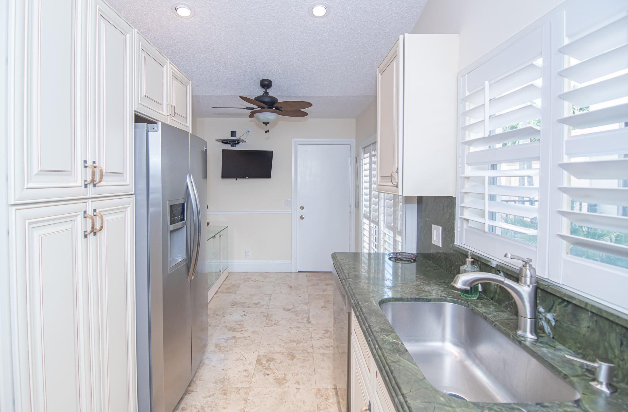 8410 Brussels Way, Boca Raton, FL 33434, Boca Raton - Photo 5