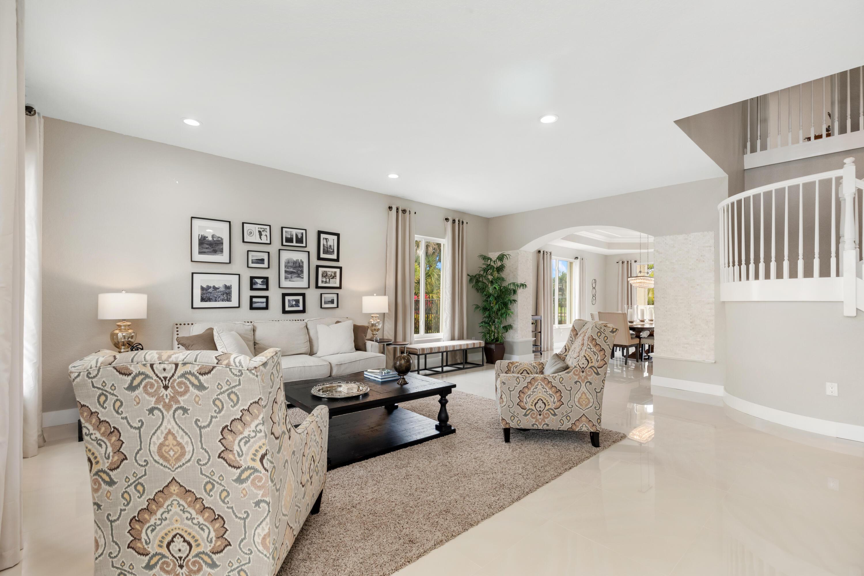 19132 Streamside Court, Boca Raton, FL 33498, Boca Raton - Photo 2