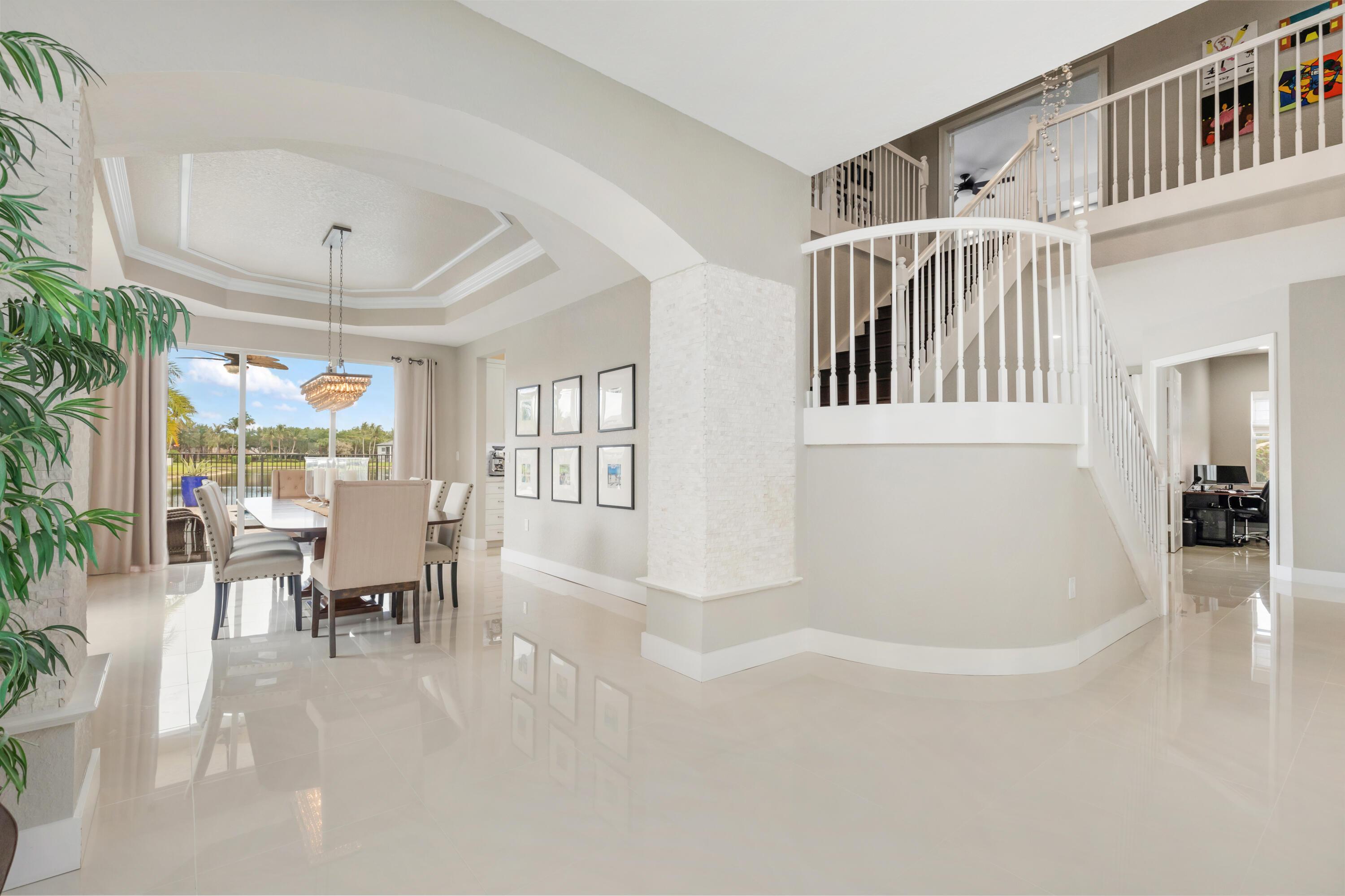 19132 Streamside Court, Boca Raton, FL 33498, Boca Raton - Photo 5