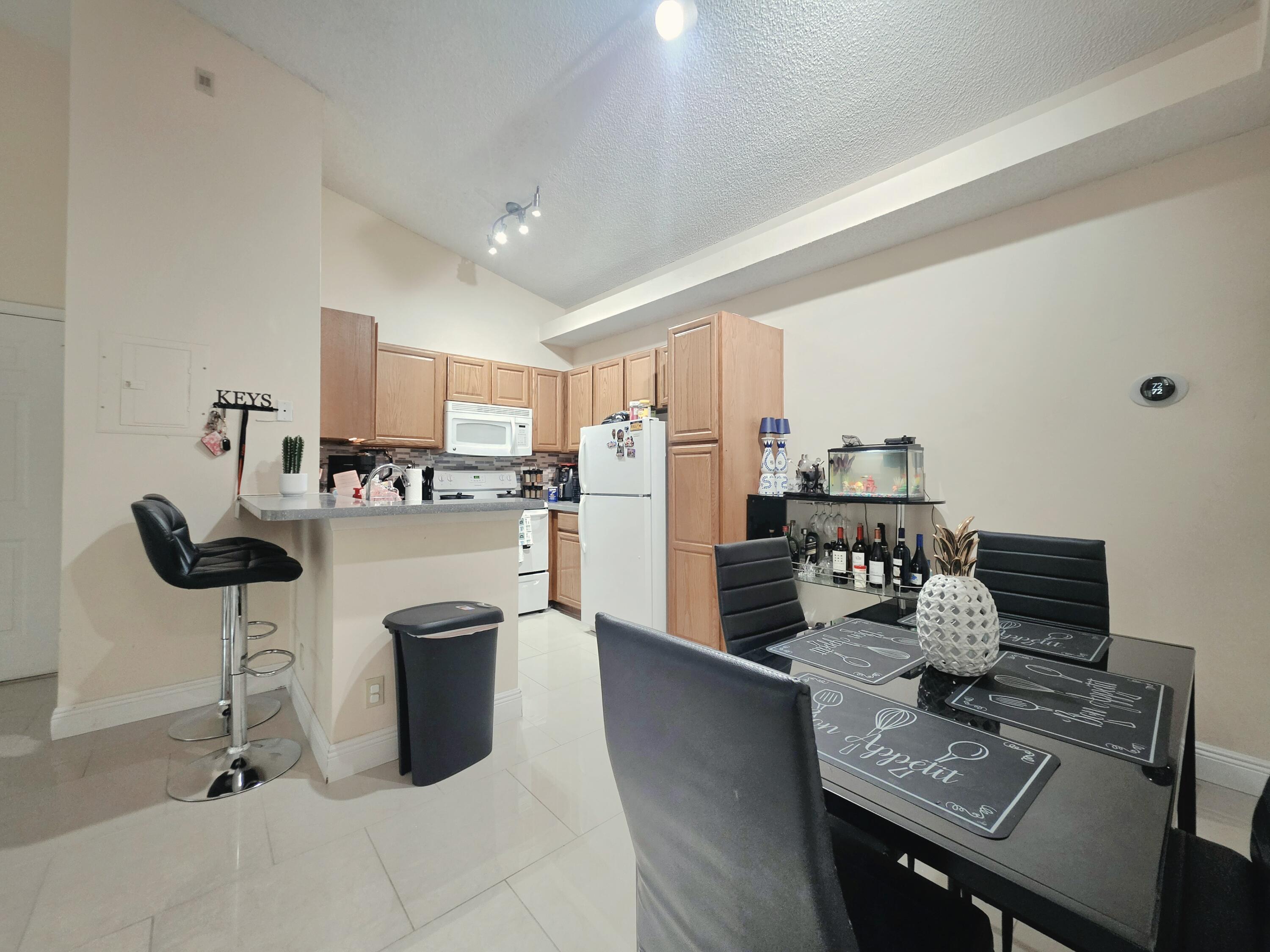 641 Lyons Road 11203, Coconut Creek, FL 33063, Coconut Creek - Photo 5