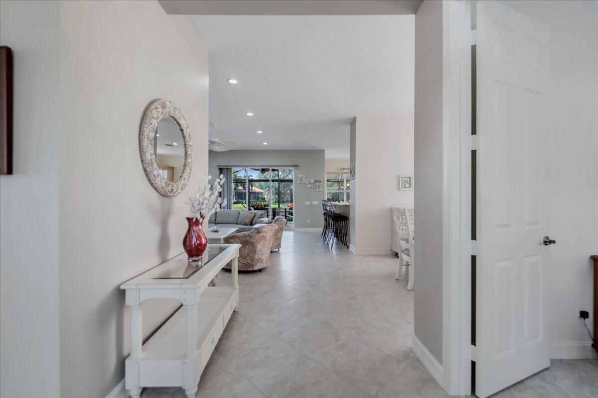 10599 Silverton Lane, Boynton Beach, FL 33437, Boynton Beach - Photo 5
