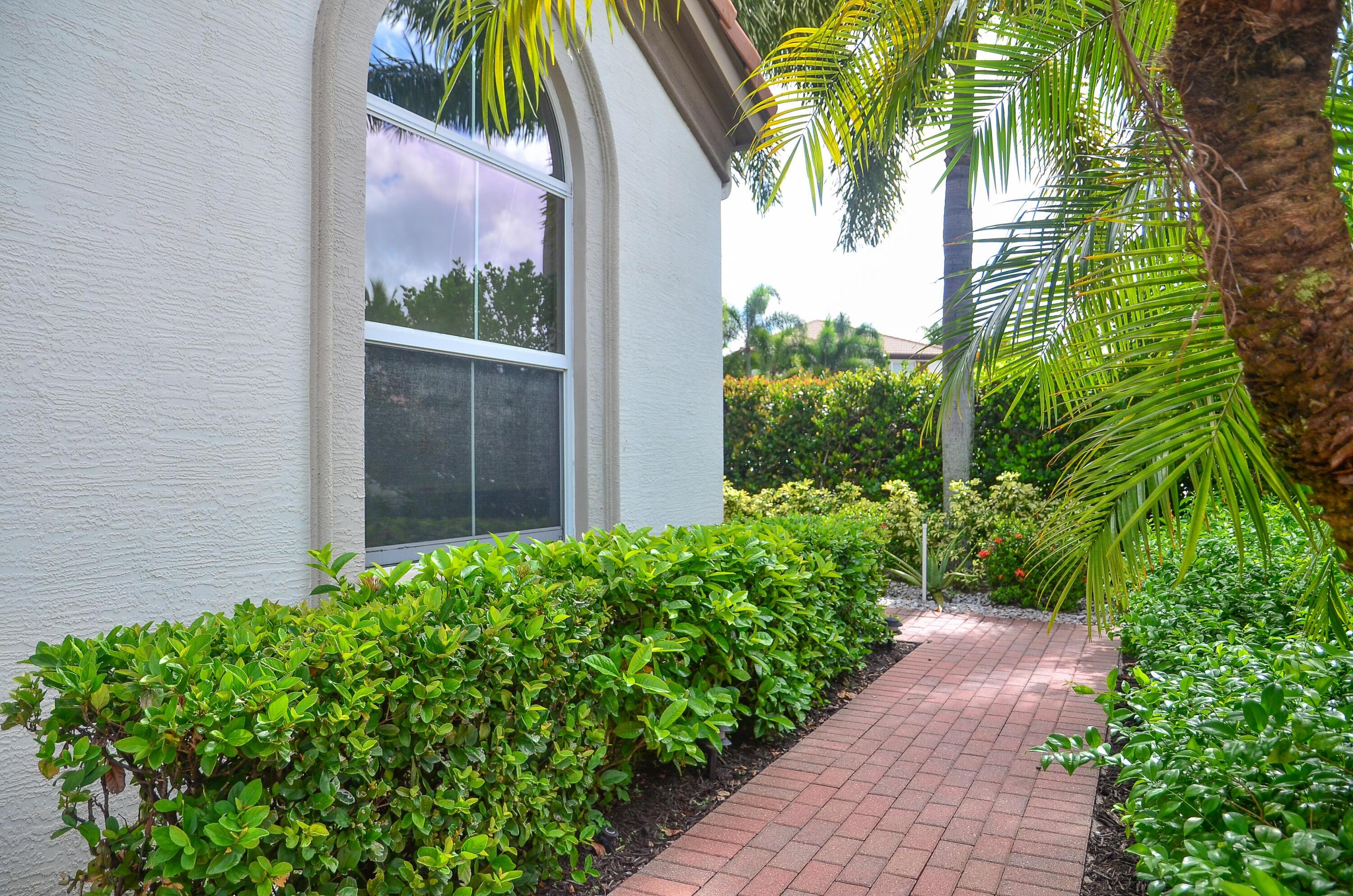9720 Phipps Lane, Wellington, FL 33414, Wellington - Photo 3