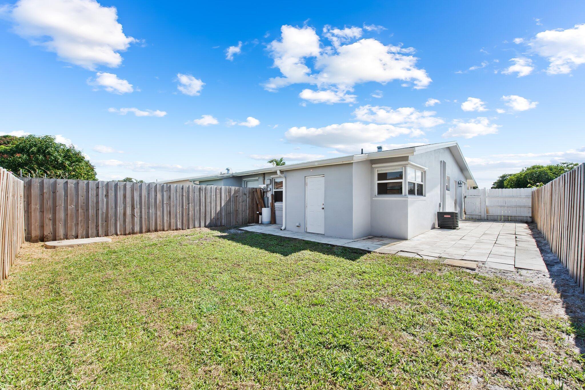 271 NE 57th Court 1-2, Oakland Park, FL 33334, Oakland Park - Photo 5