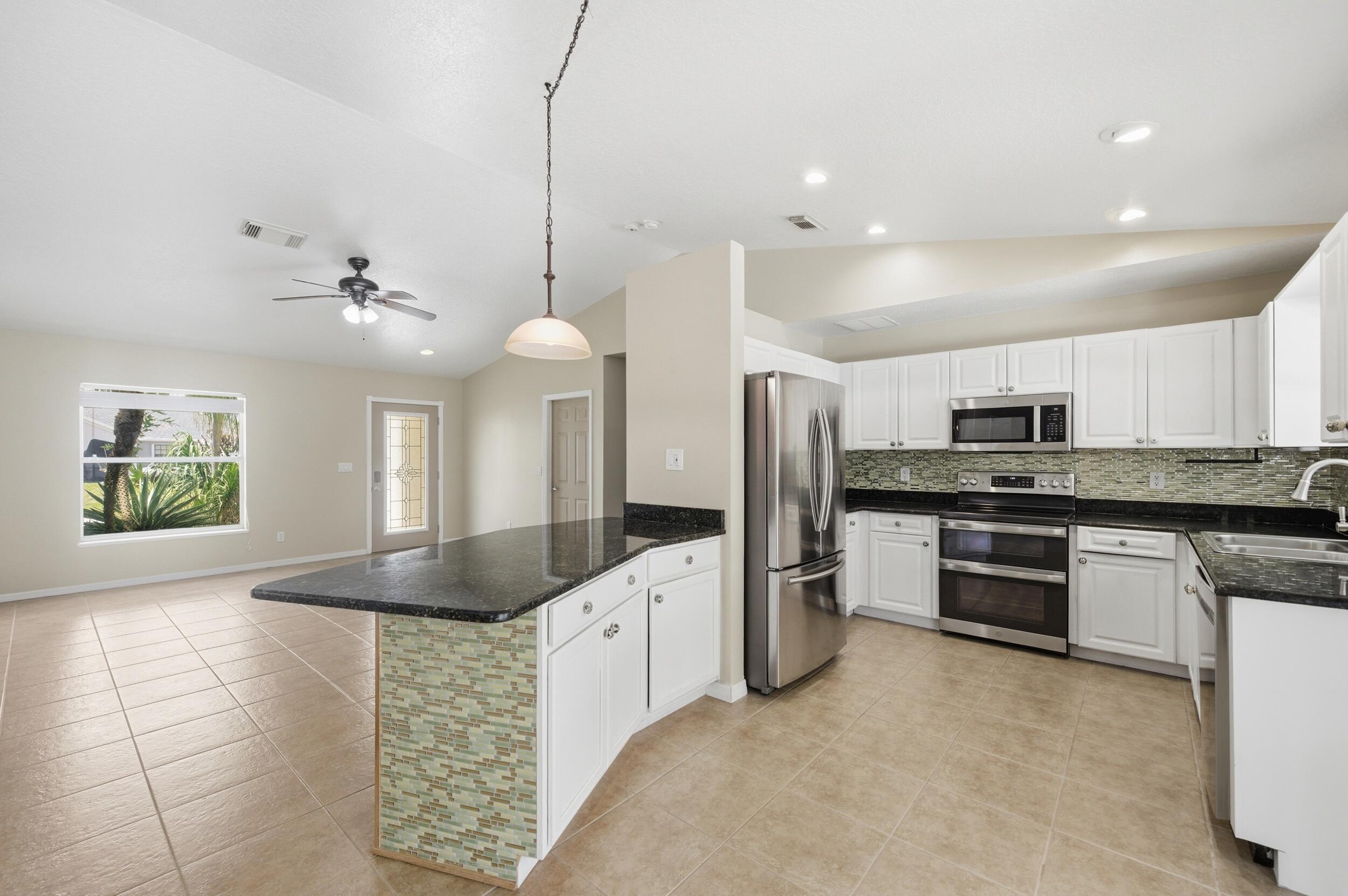 1707 SE Manth Lane, Port St. Lucie, FL 34983, Port St. Lucie - Photo 5