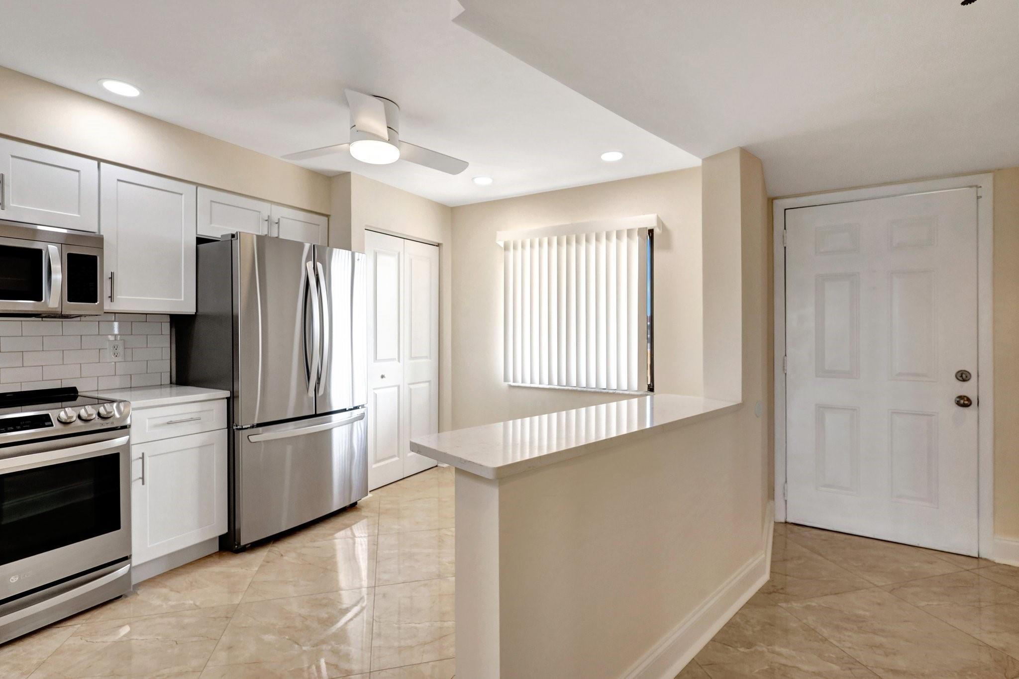 14460 Strathmore Lane 807, Delray Beach, FL 33446, Delray Beach - Photo 3