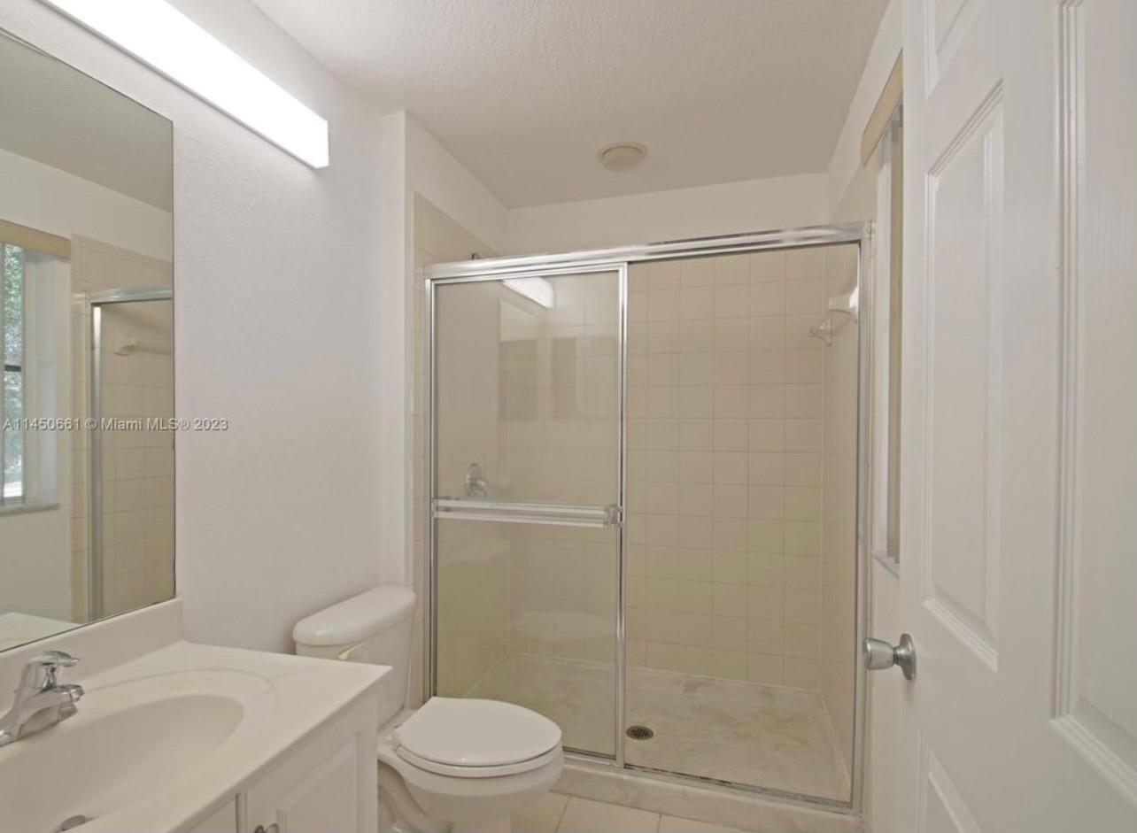6030 SW 19th Place, North Lauderdale, FL 33068, North Lauderdale - Photo 4