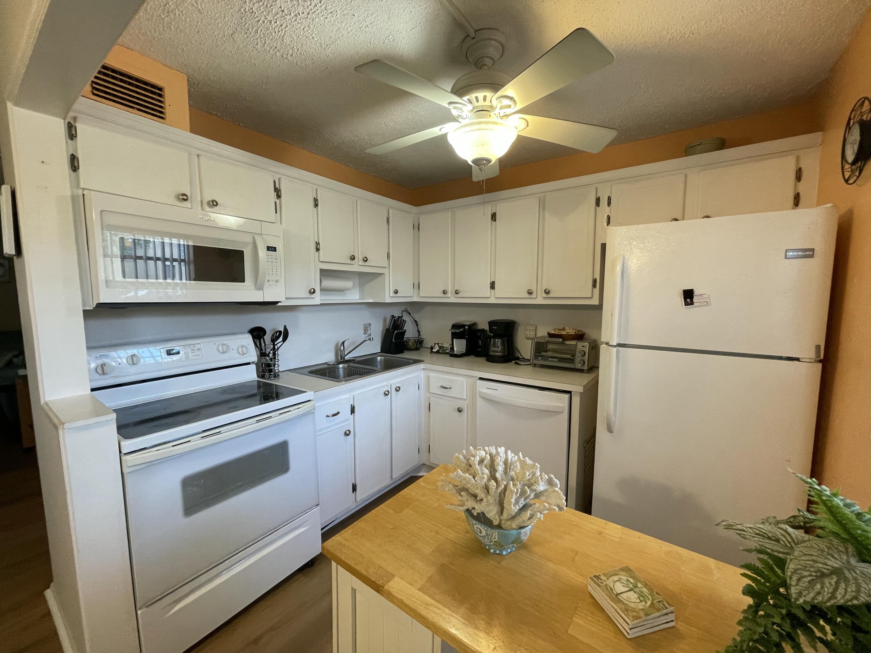 2152 NE 1st Way 102, Boynton Beach, FL 33435, Boynton Beach