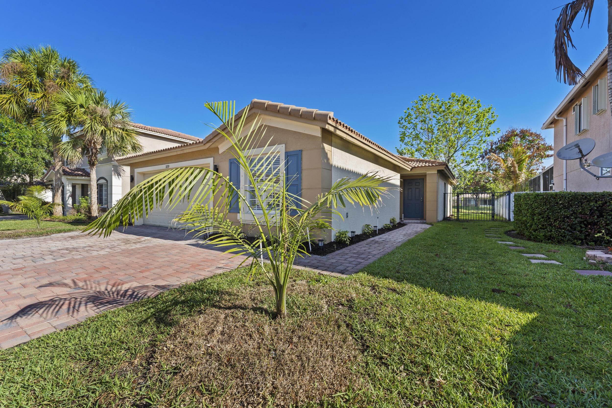 1899 Newport Isles Boulevard, Port St. Lucie, FL 34953, Port St. Lucie - Photo 2