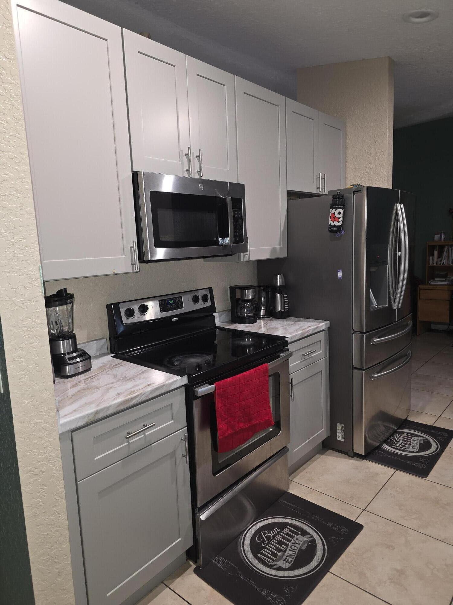 557 SW Baoy Avenue, Port St. Lucie, FL 34953, Port St. Lucie - Photo 2