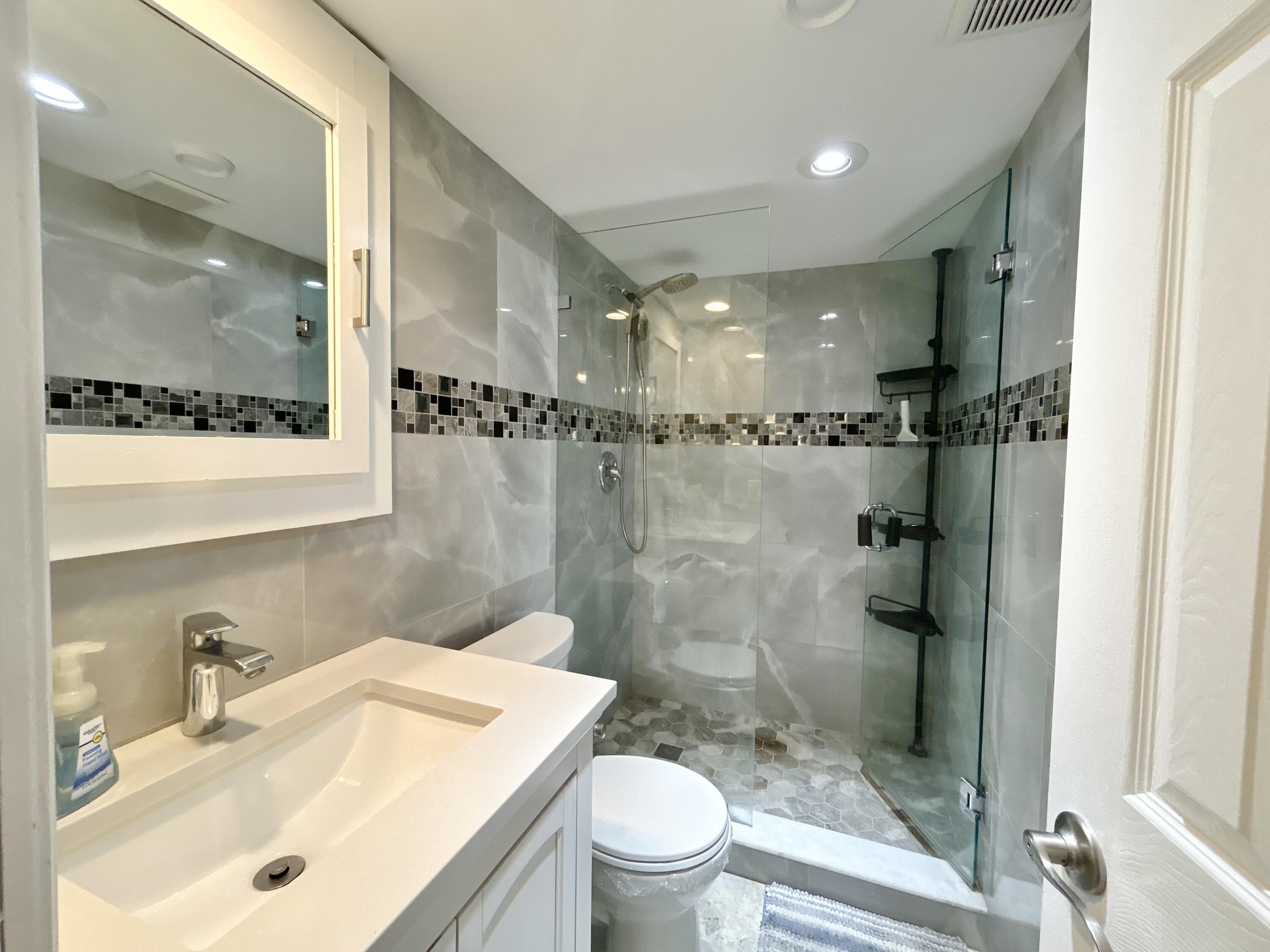 223 Pine Hov Circle C-2, Greenacres, FL 33463, Greenacres - Photo 3