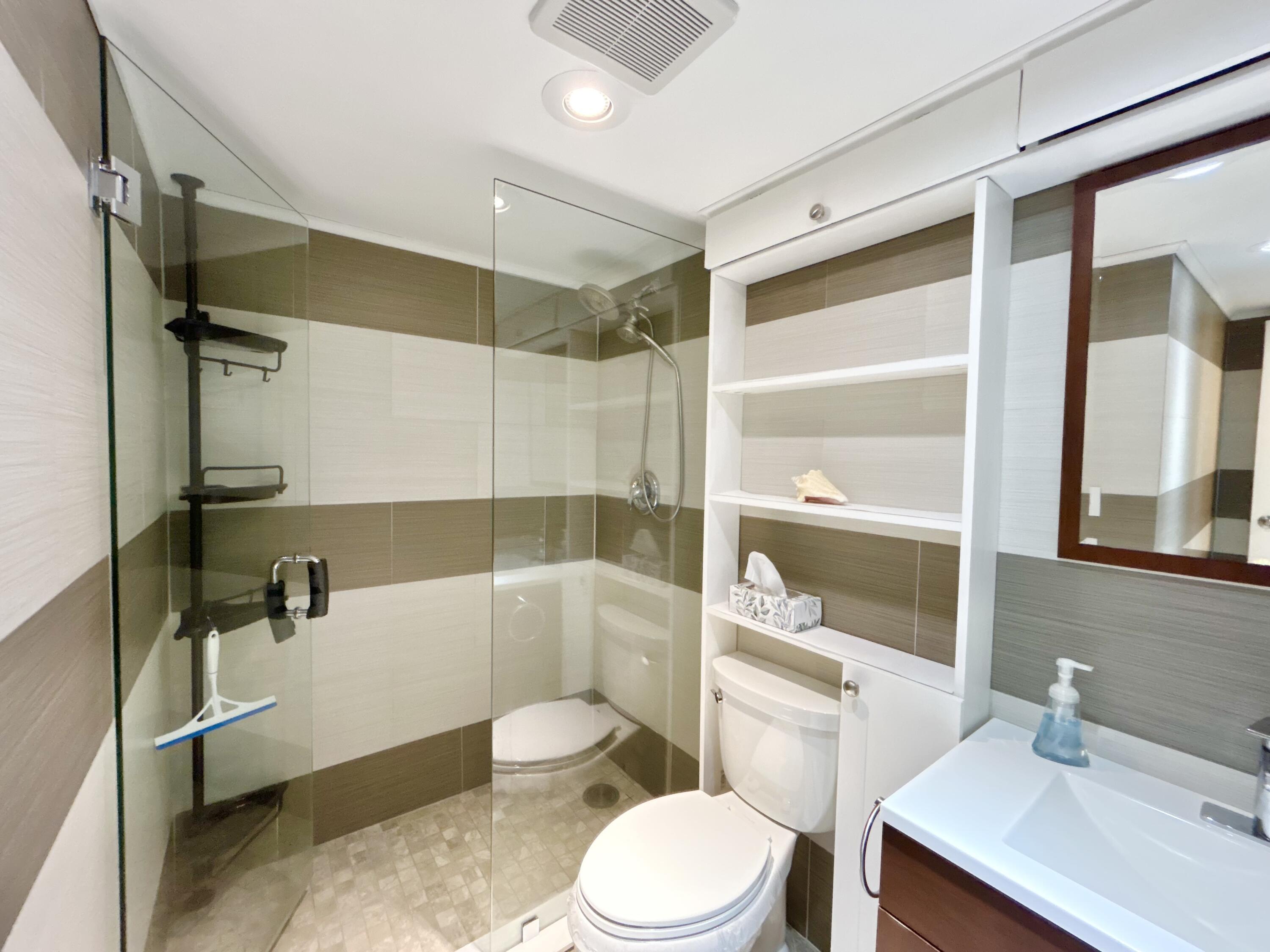 223 Pine Hov Circle C-2, Greenacres, FL 33463, Greenacres - Photo 4